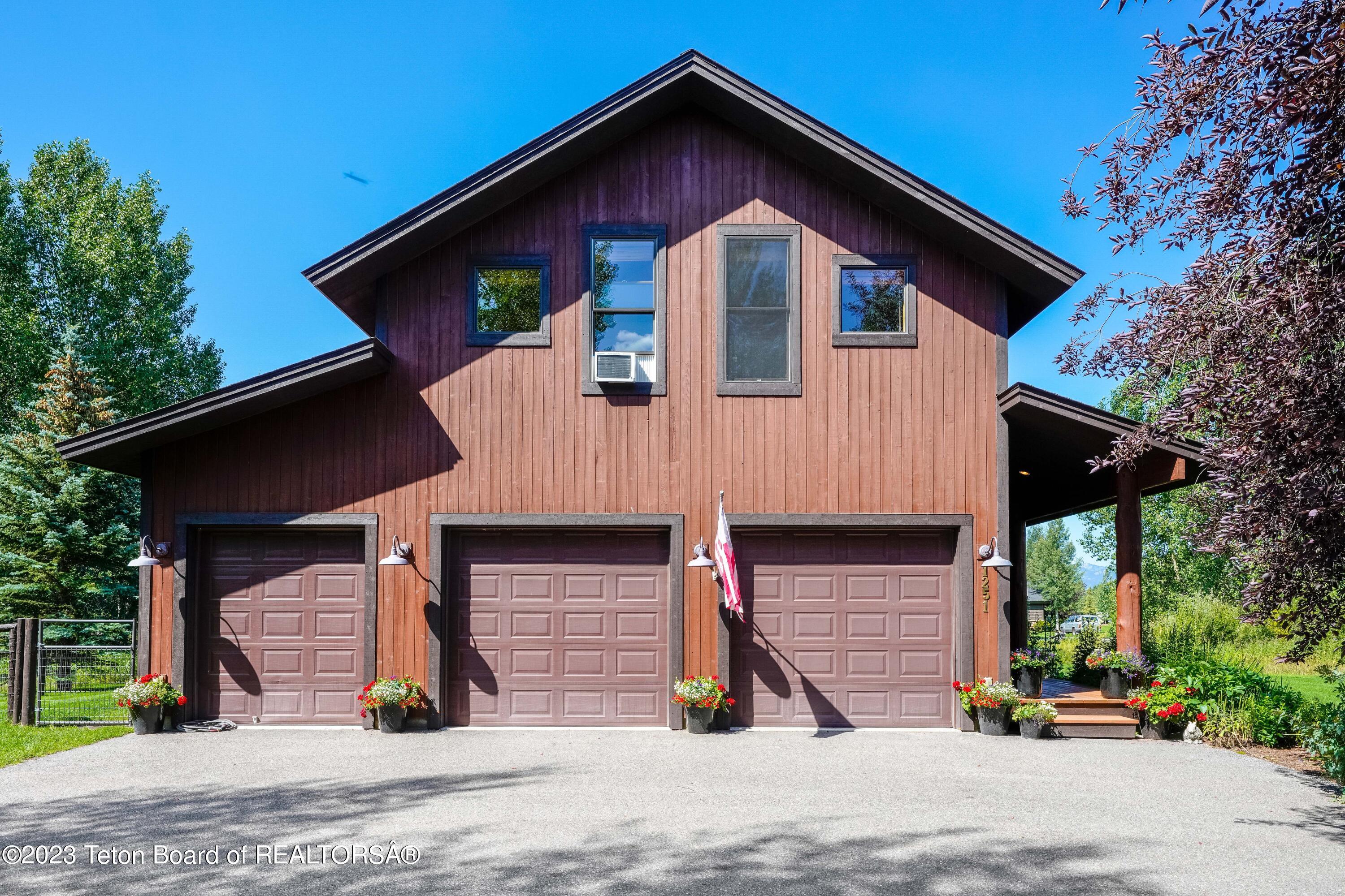 1251 MELODY CREEK LANE