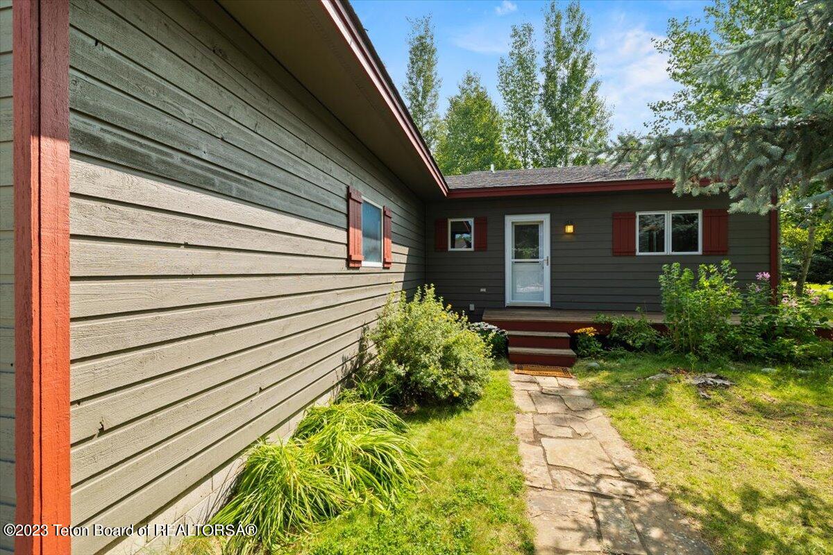 3085 RANGEVIEW Drive