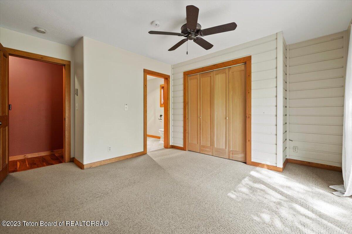 3085 RANGEVIEW Drive