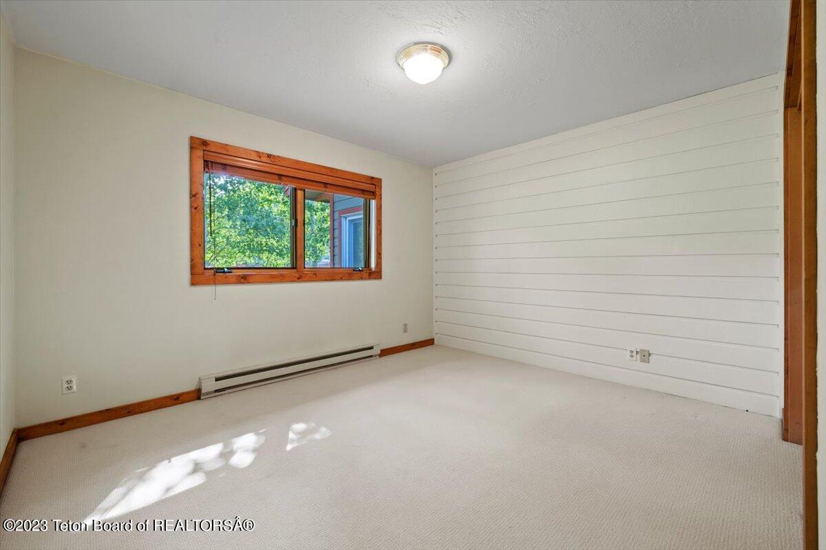 3085 RANGEVIEW Drive