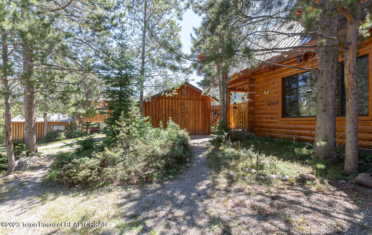 11 MOUNTAIN VIEW Drive