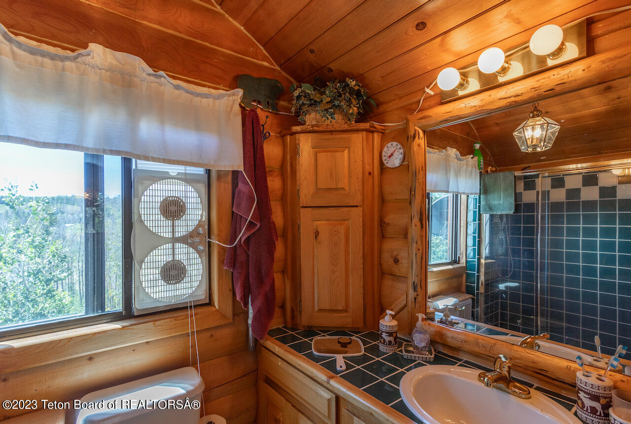 11 MOUNTAIN VIEW Drive