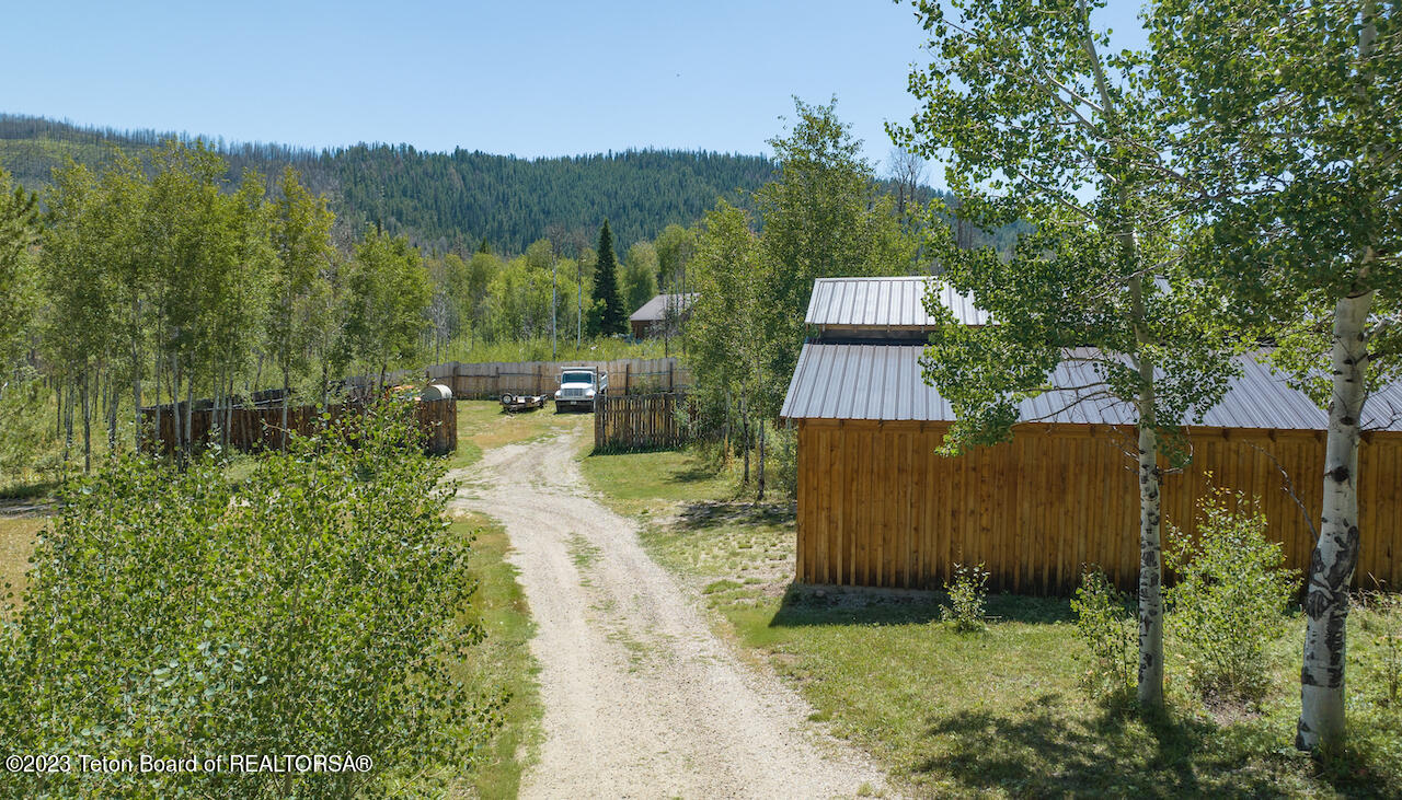 11 MOUNTAIN VIEW Drive