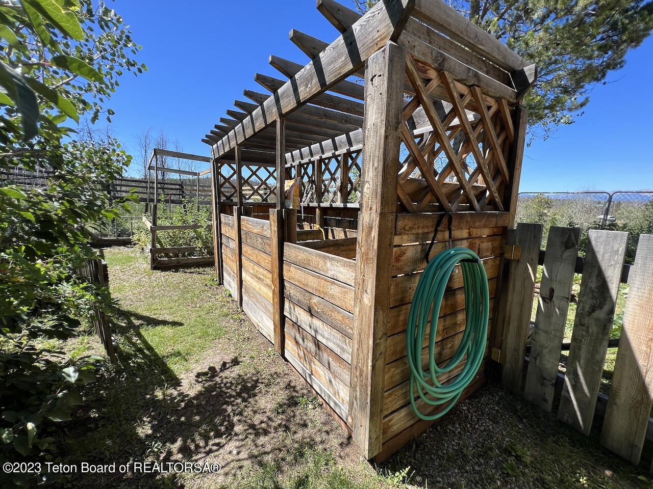 11 MOUNTAIN VIEW Drive