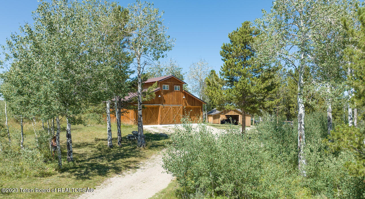 11 MOUNTAIN VIEW Drive