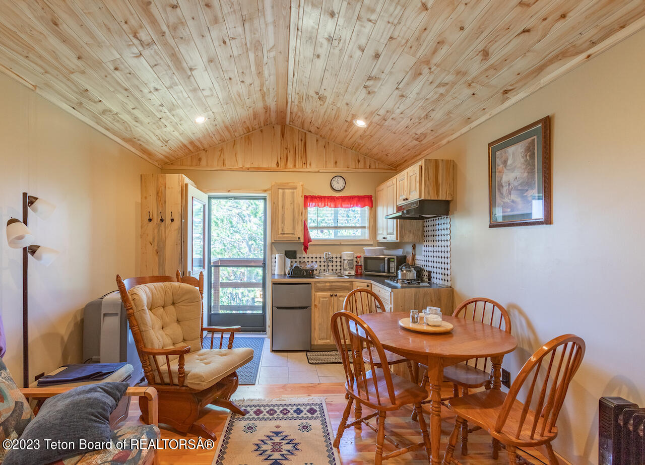 11 MOUNTAIN VIEW Drive