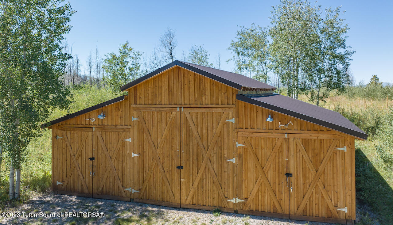 11 MOUNTAIN VIEW Drive