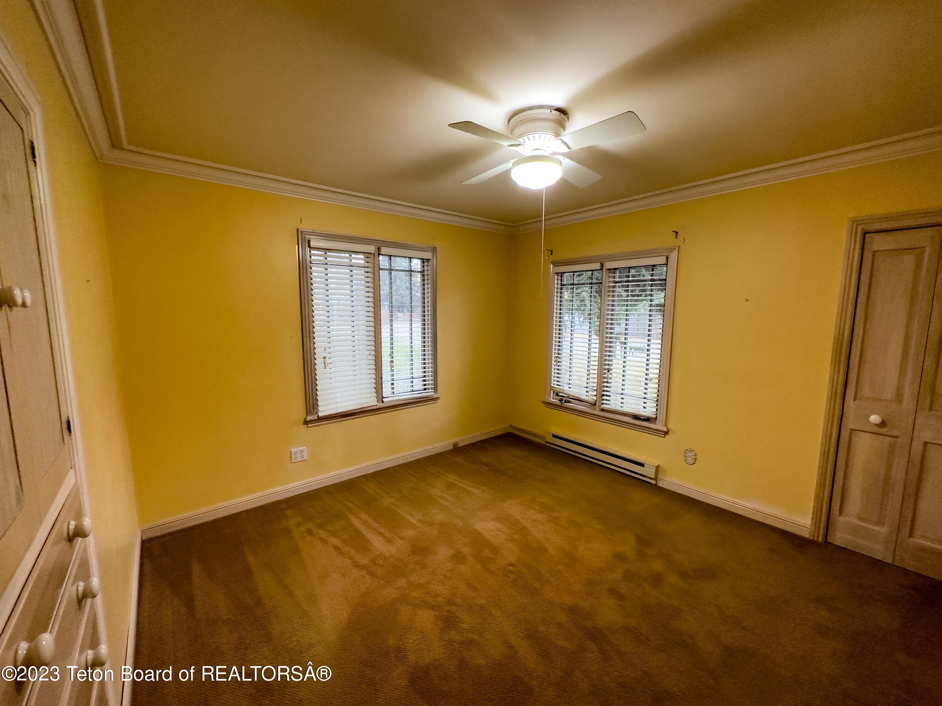 165 N GROS VENTRE Street