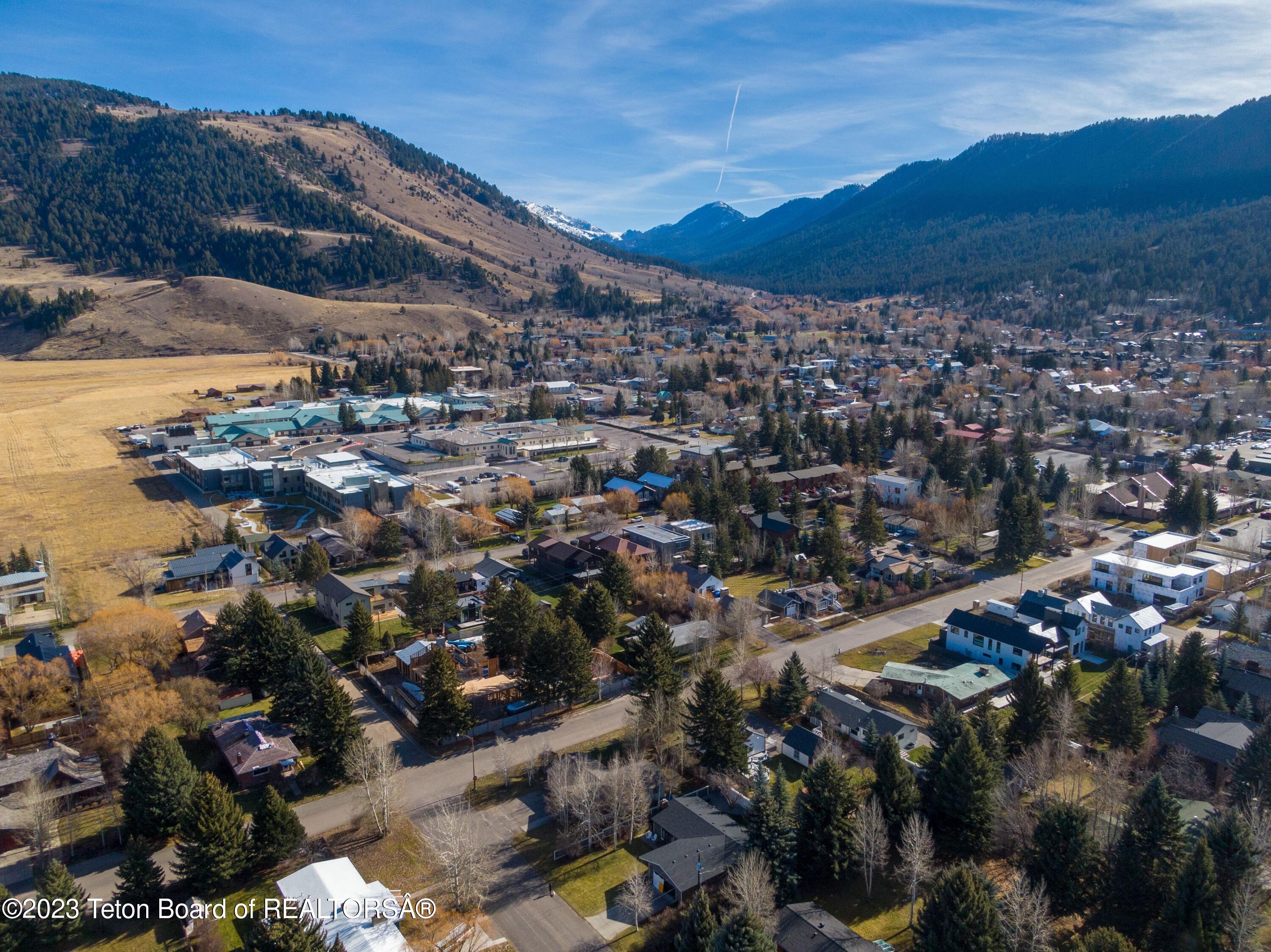 165 N GROS VENTRE Street