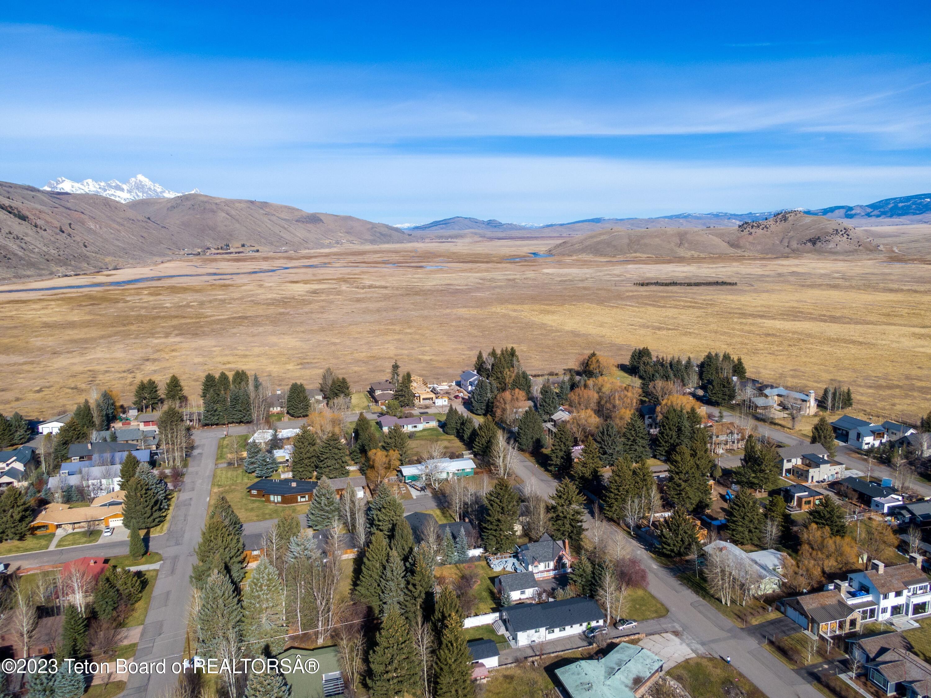 165 N GROS VENTRE Street