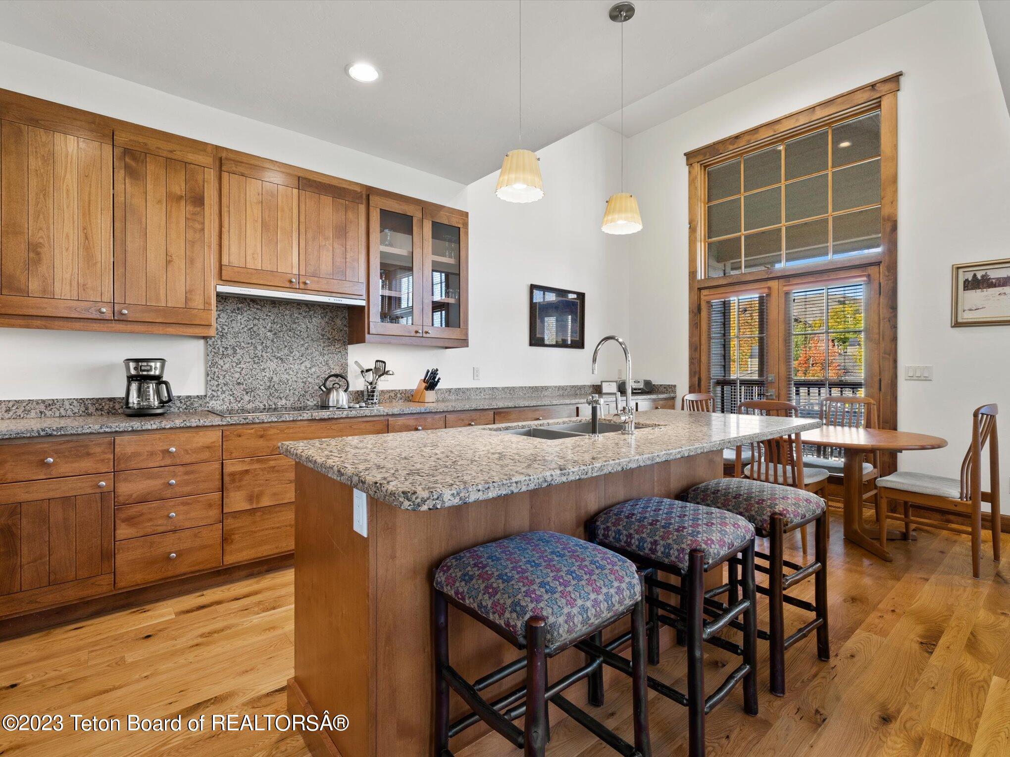 524 N LOWER SNOW KING Loop, 242