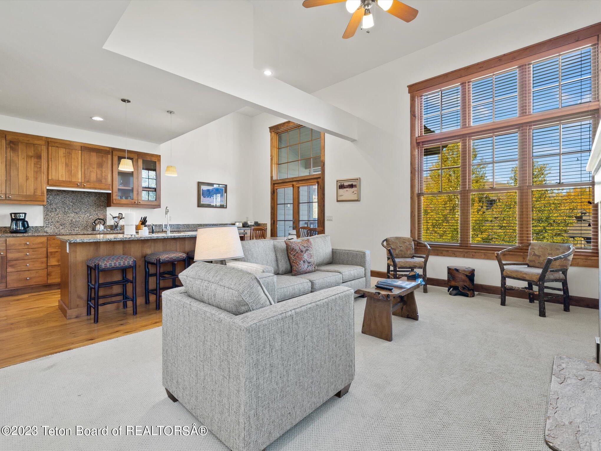 524 N LOWER SNOW KING Loop, 242