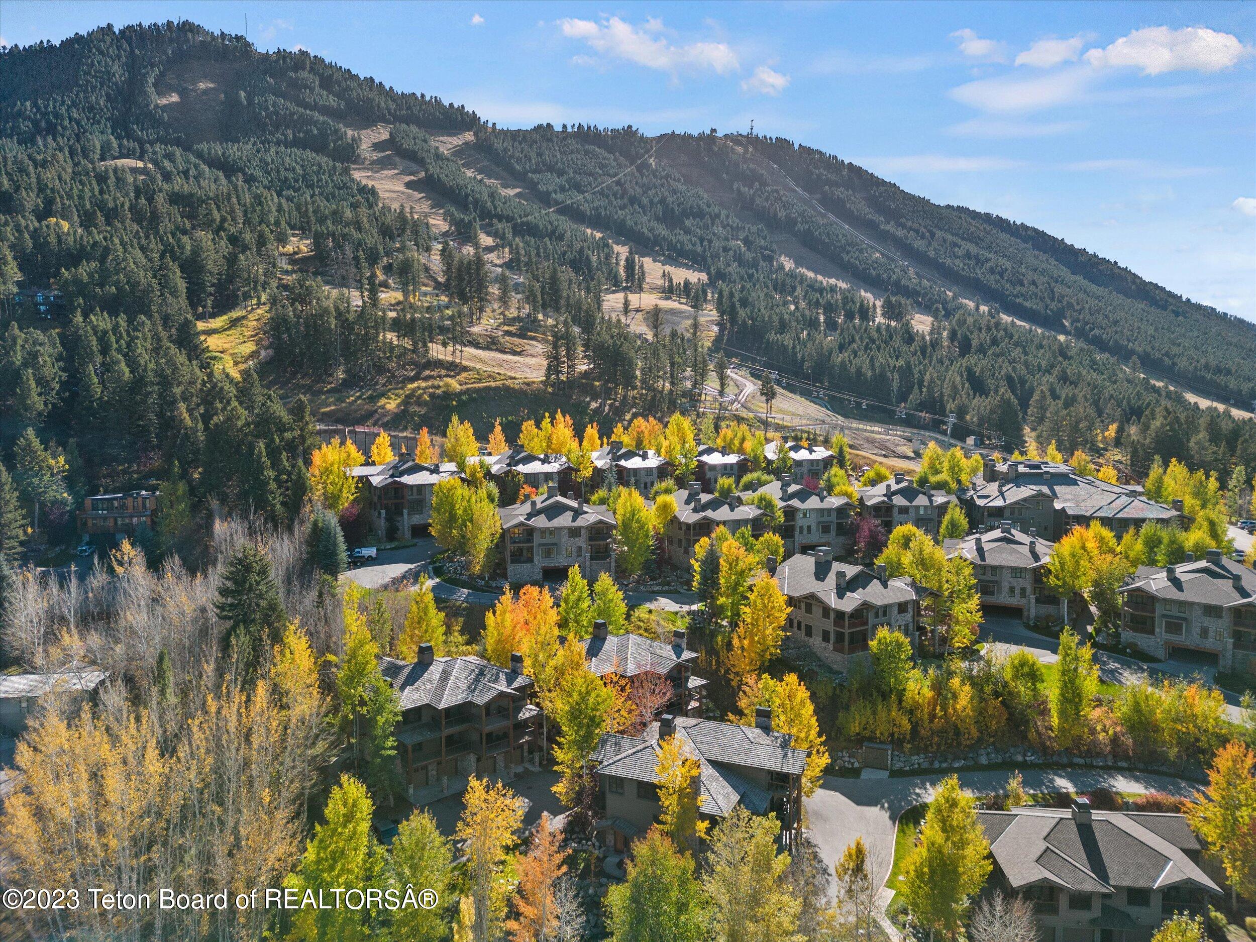 524 N LOWER SNOW KING Loop, 242