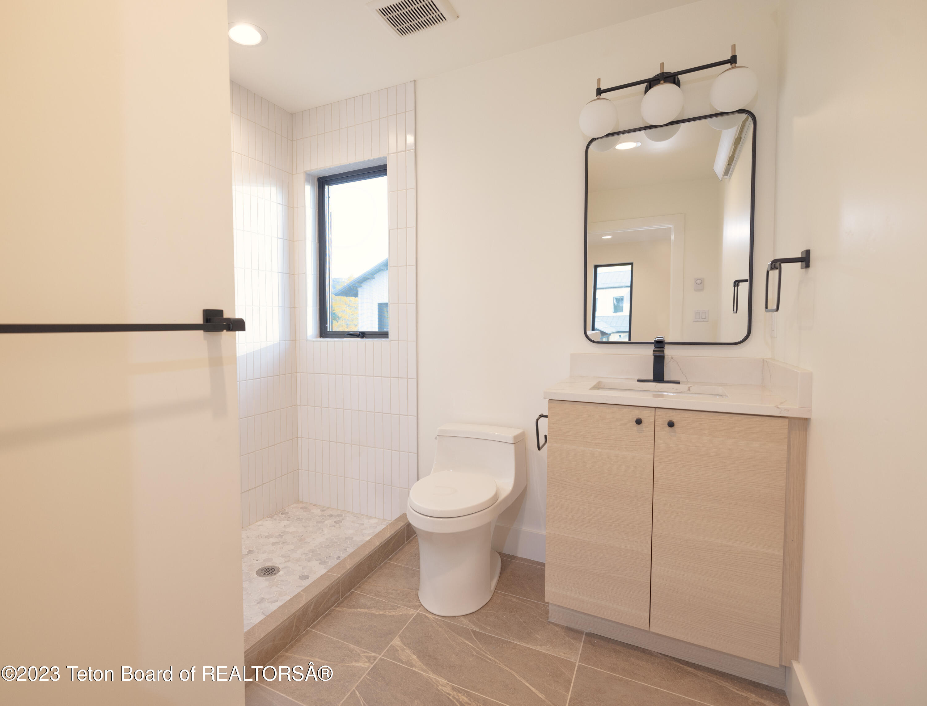 435 MAIL CABIN Drive