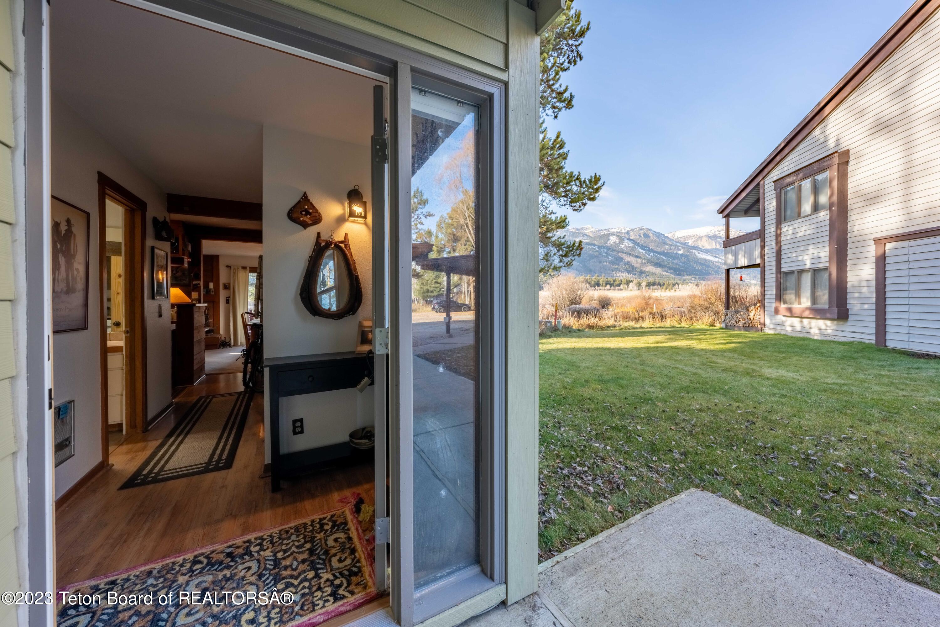 4475 BERRY Drive, 3214