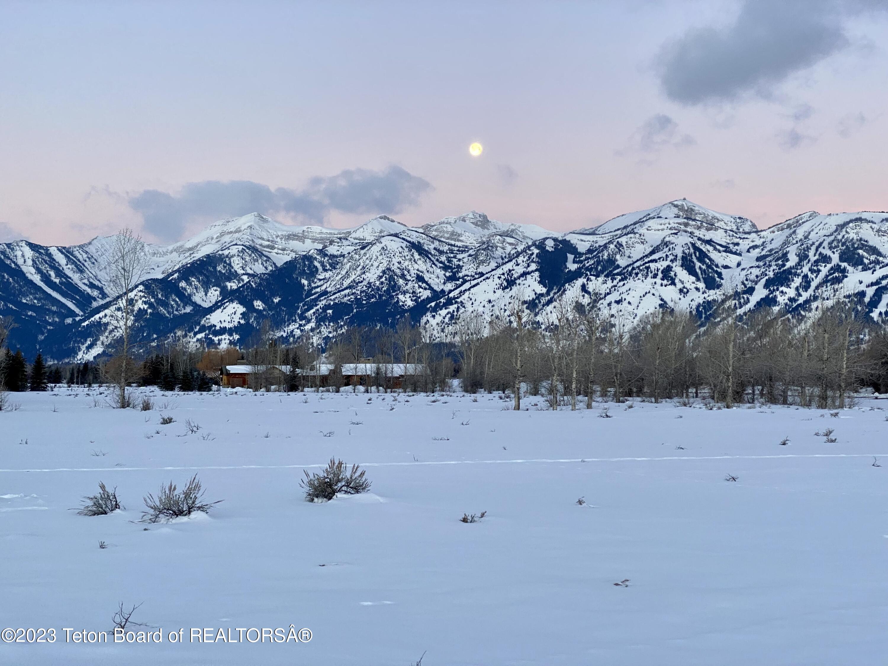 200 E SAGEBRUSH Drive