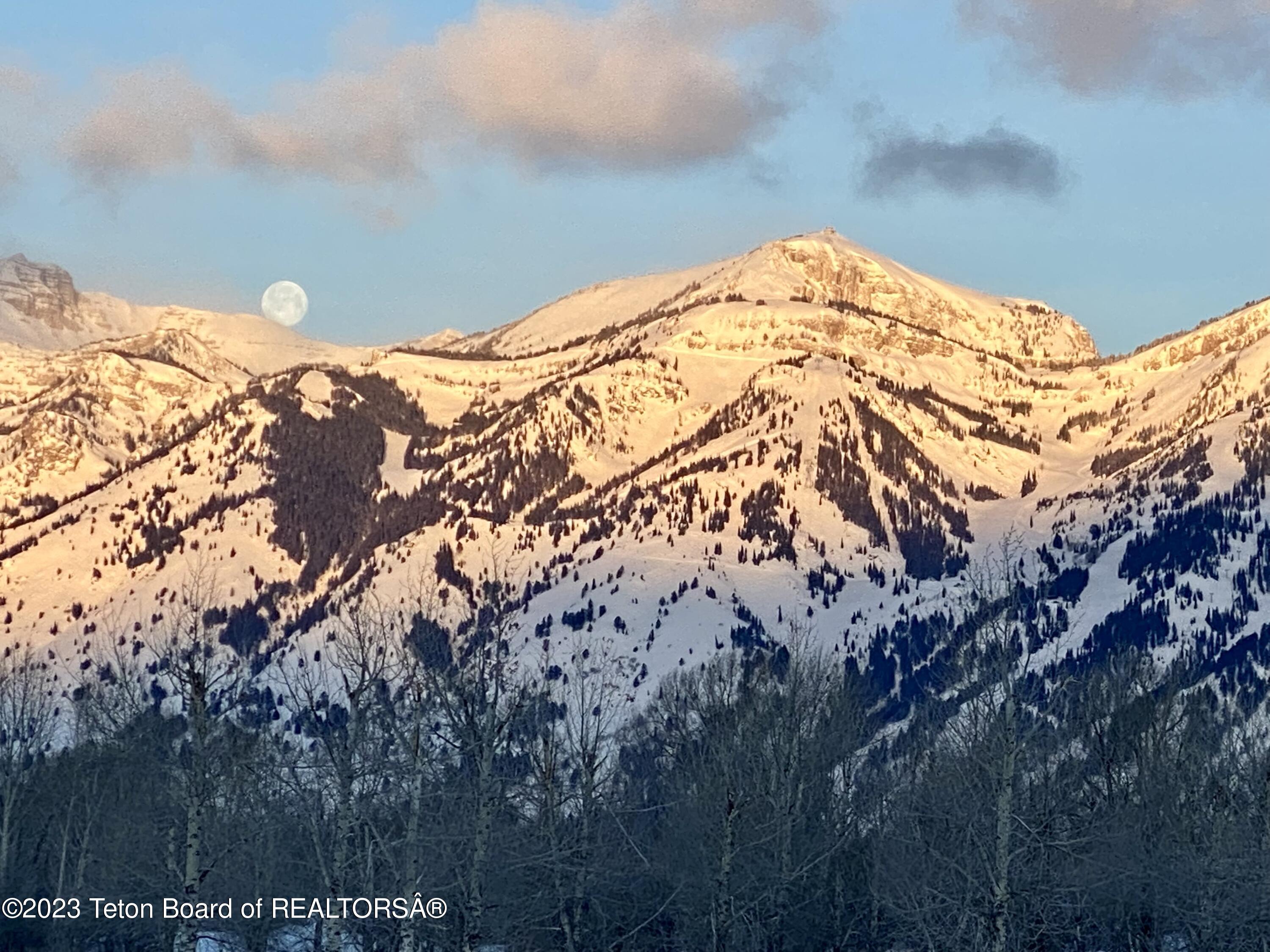 200 E SAGEBRUSH Drive