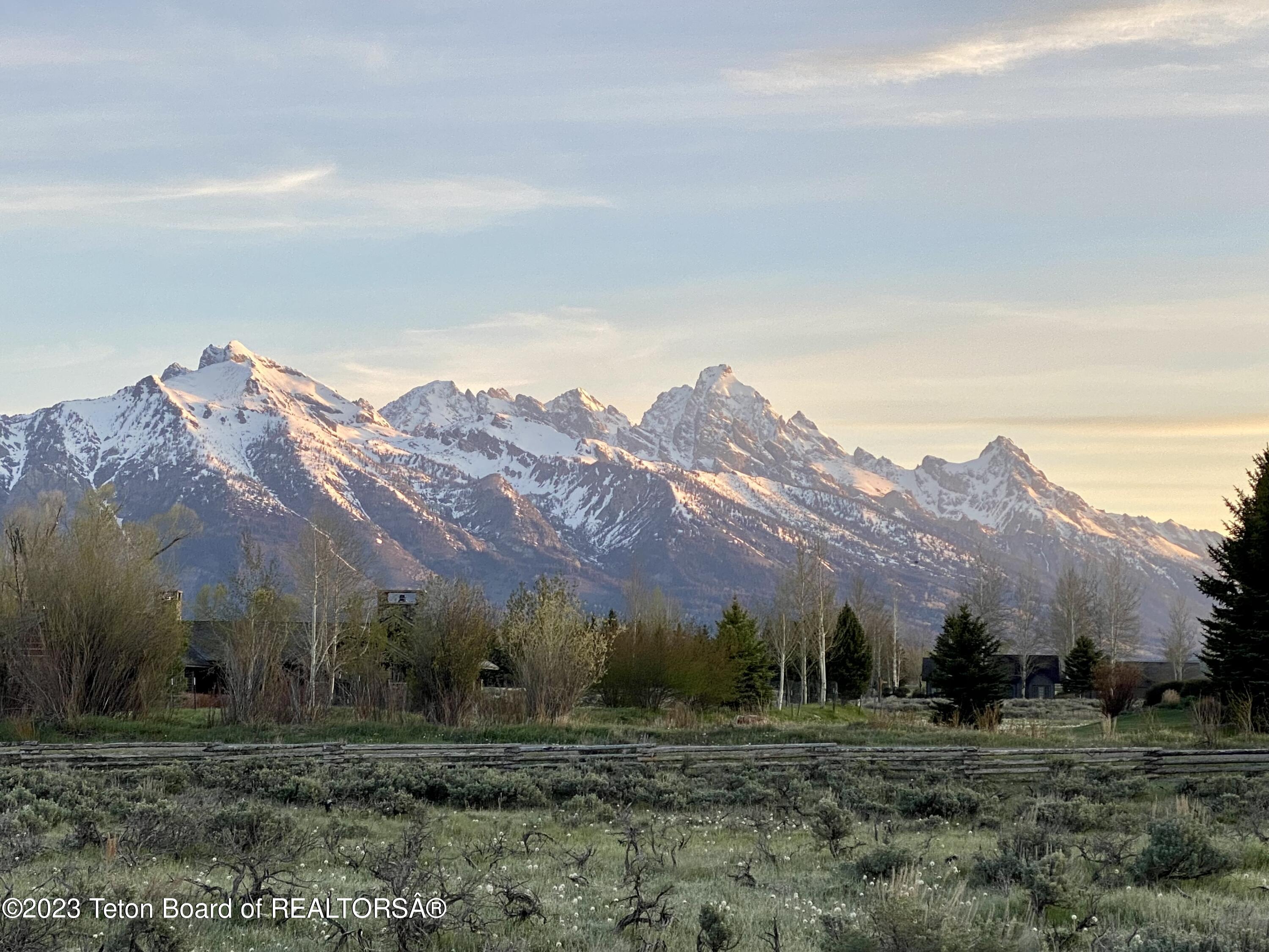 200 E SAGEBRUSH Drive