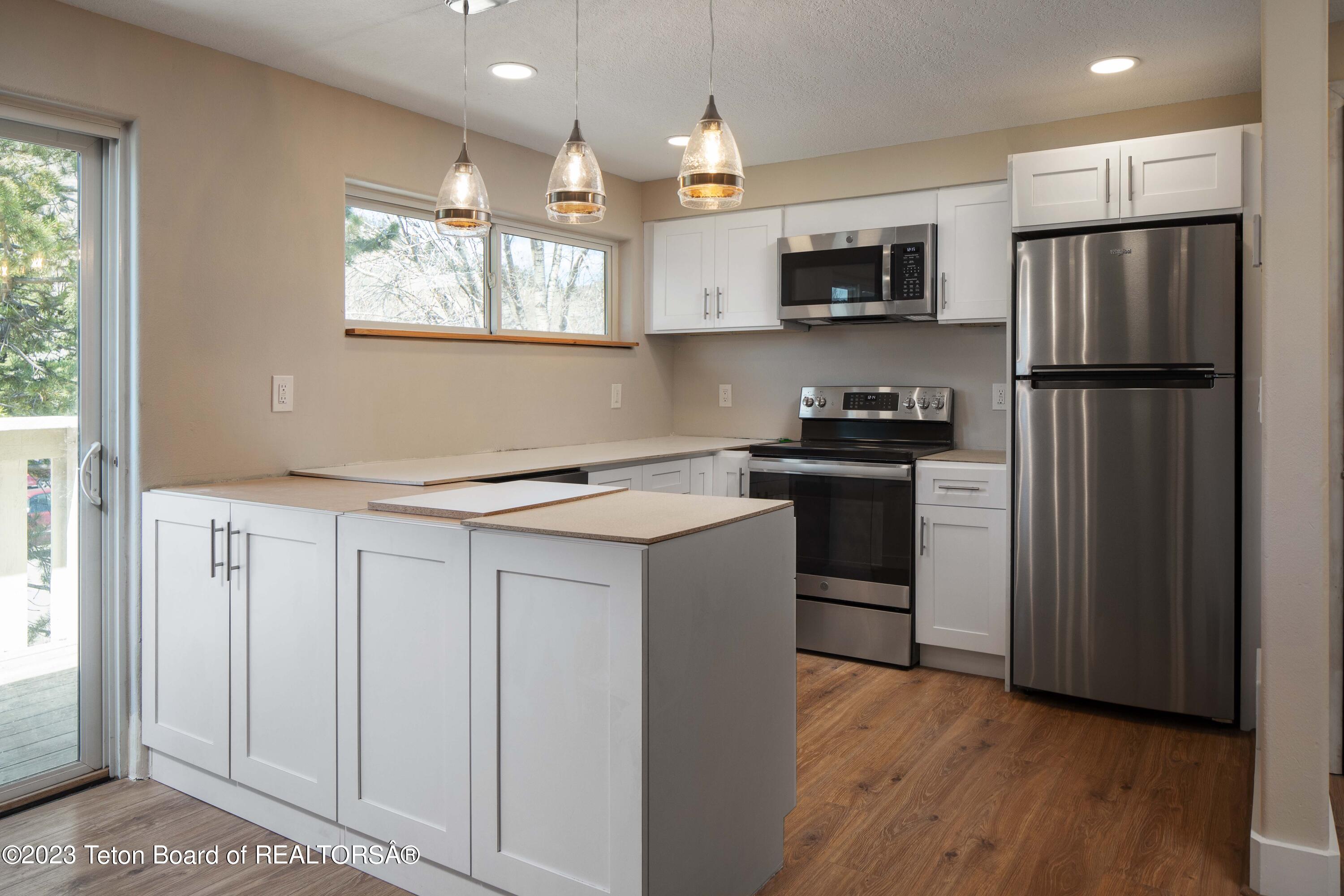 750 POWDERHORN Lane, I-3