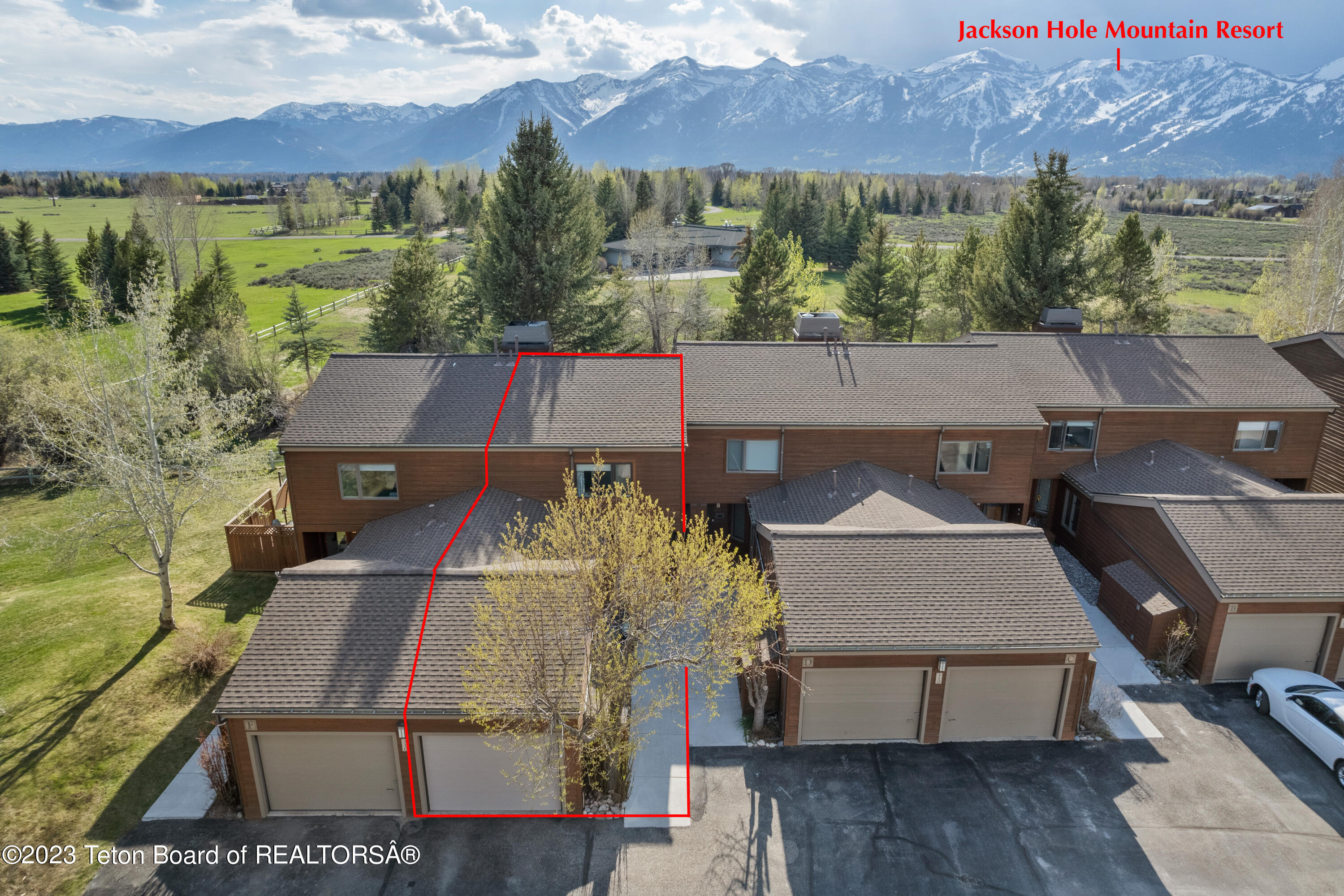 310 E SAGEBRUSH Drive, E