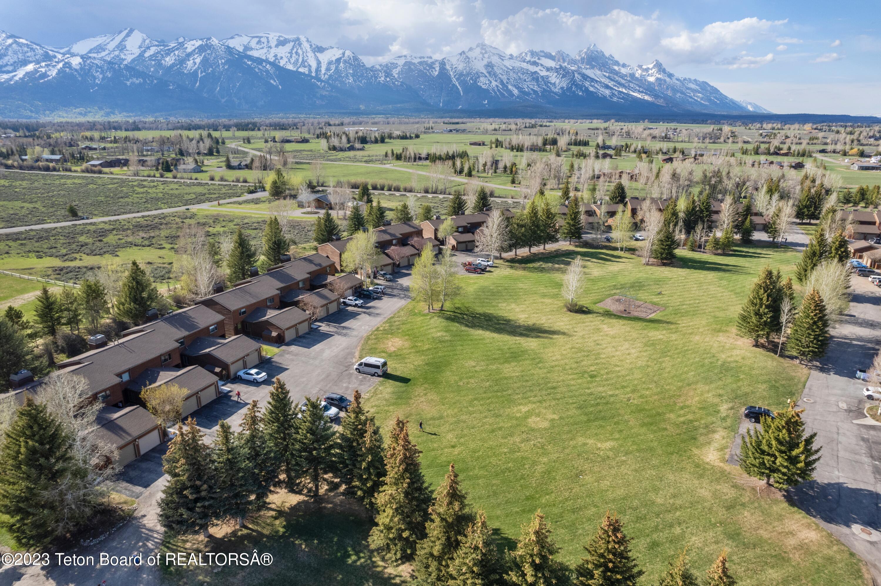 310 E SAGEBRUSH Drive, E