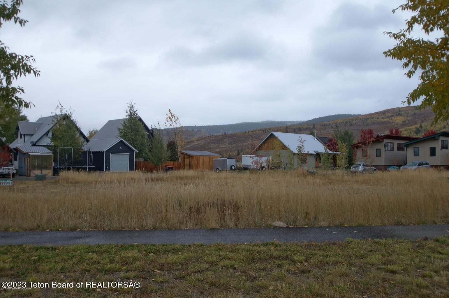 9071 OLD JACKSON HWY Highway