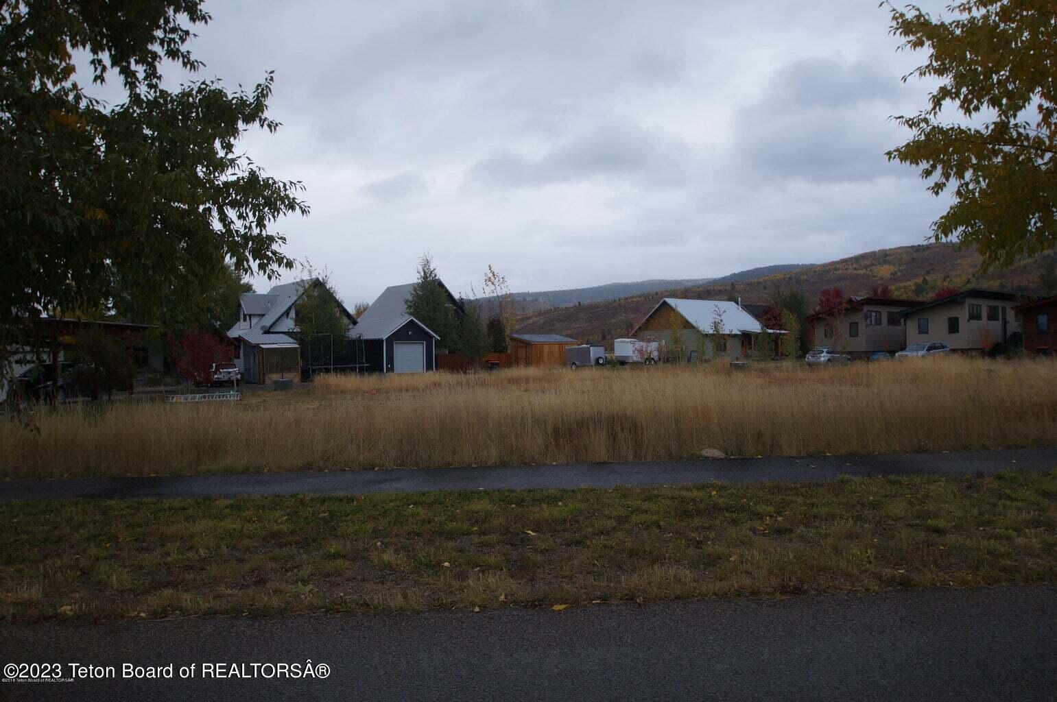 9071 OLD JACKSON HWY Highway