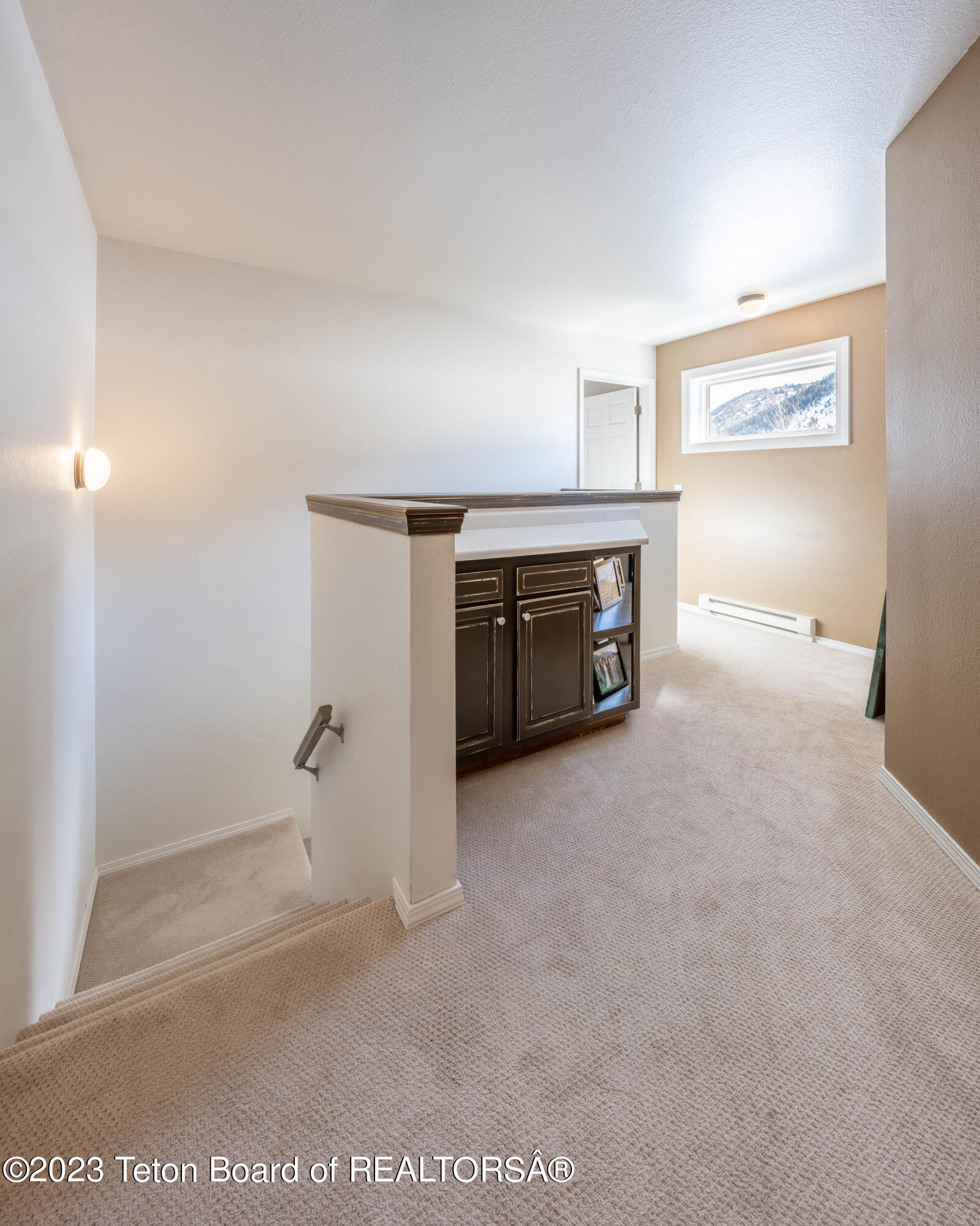 645 E SIMPSON Avenue