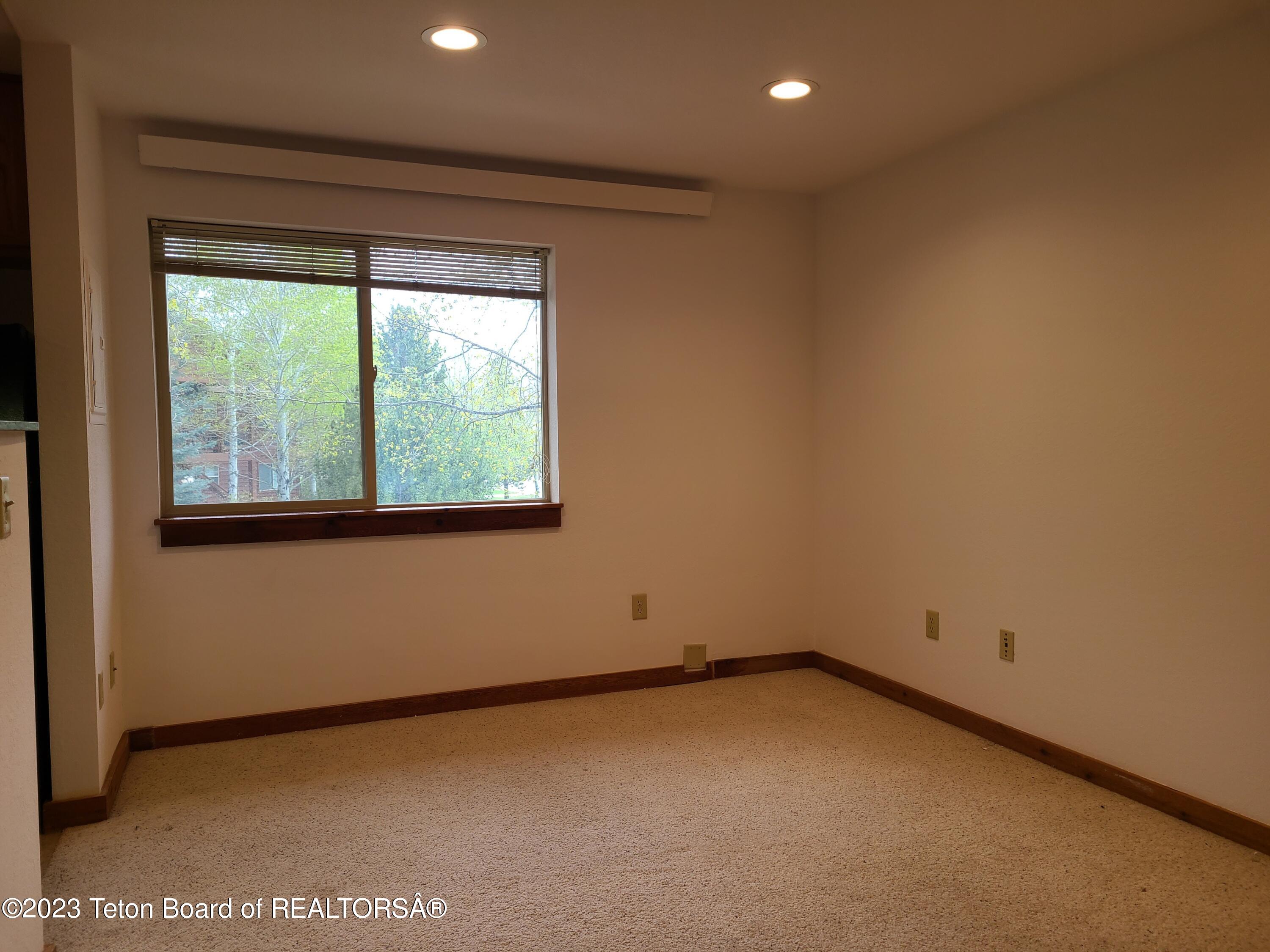 250 HOMESTEAD #111 Drive