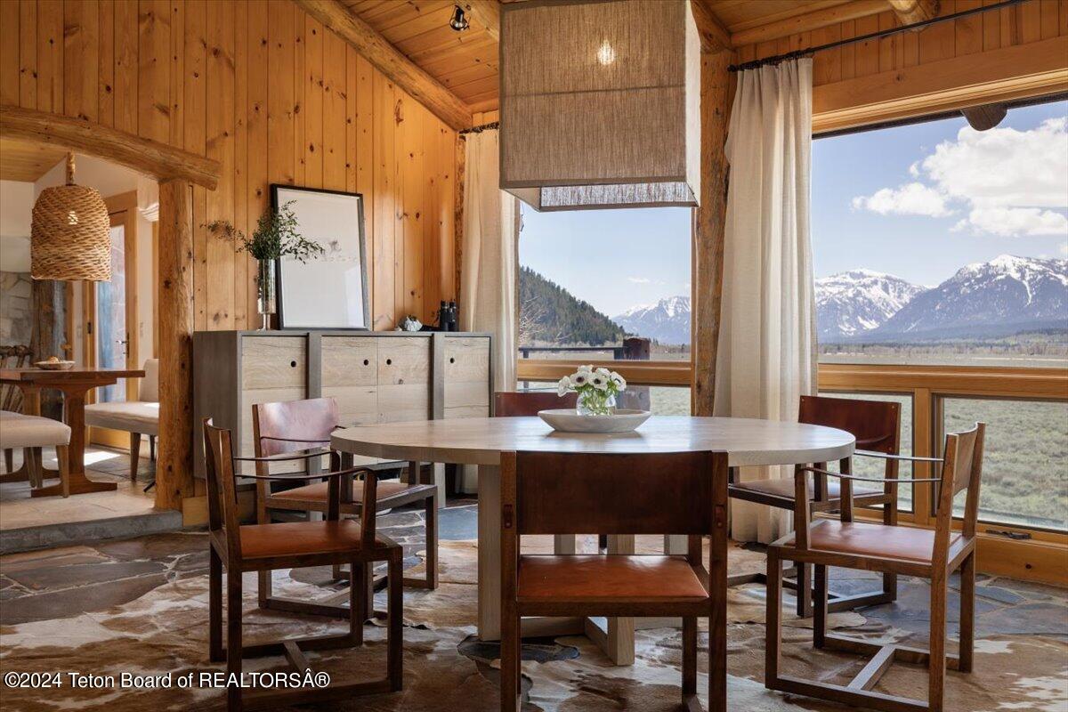 13095 N CRAIGHEAD Lane