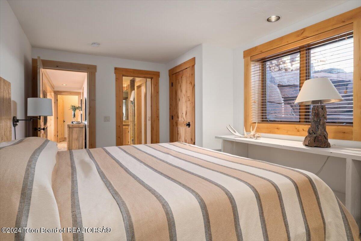 13095 N CRAIGHEAD Lane