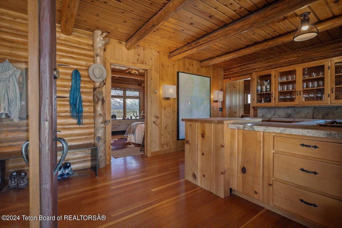 13095 N CRAIGHEAD Lane