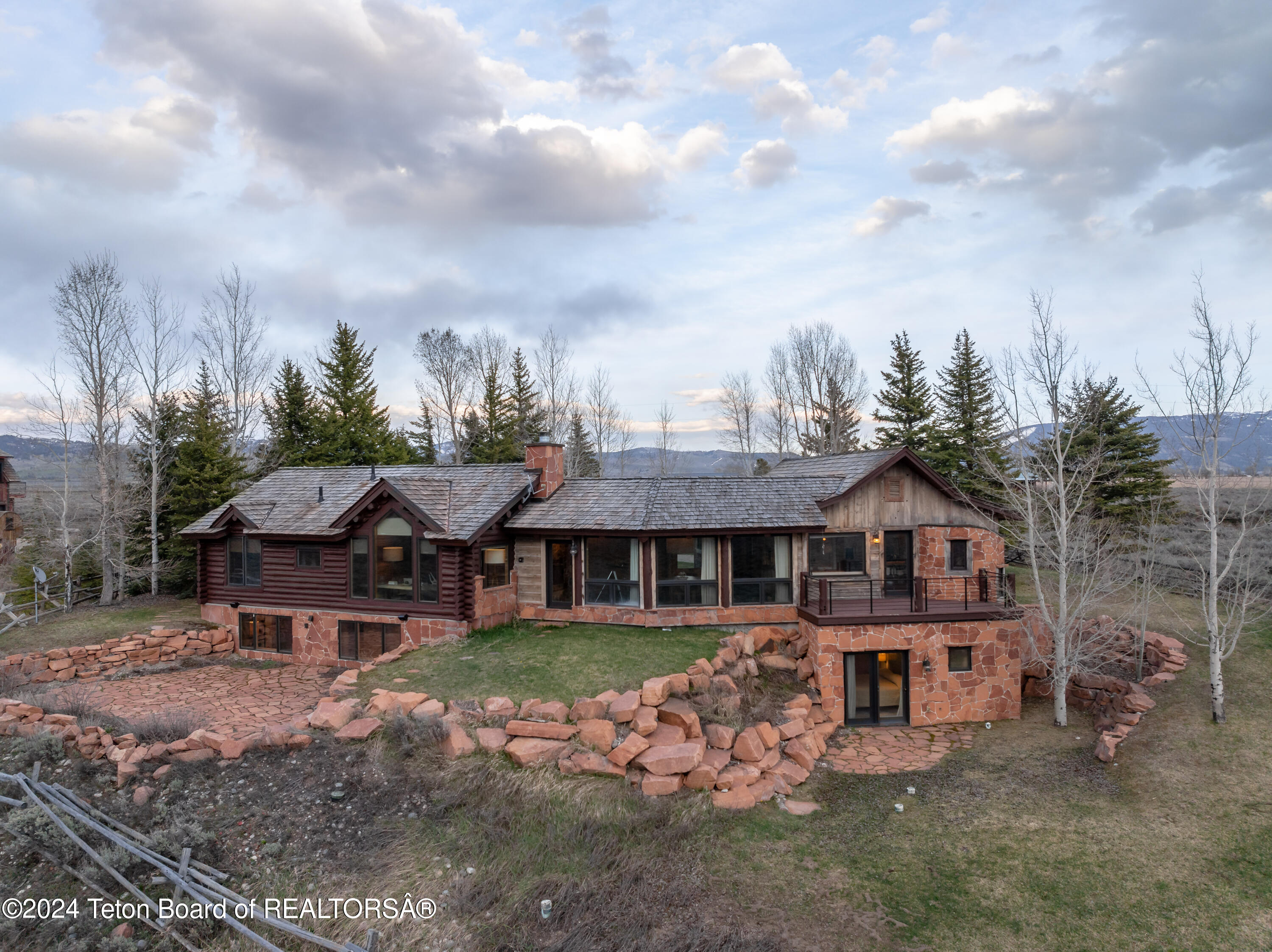 13095 N CRAIGHEAD Lane