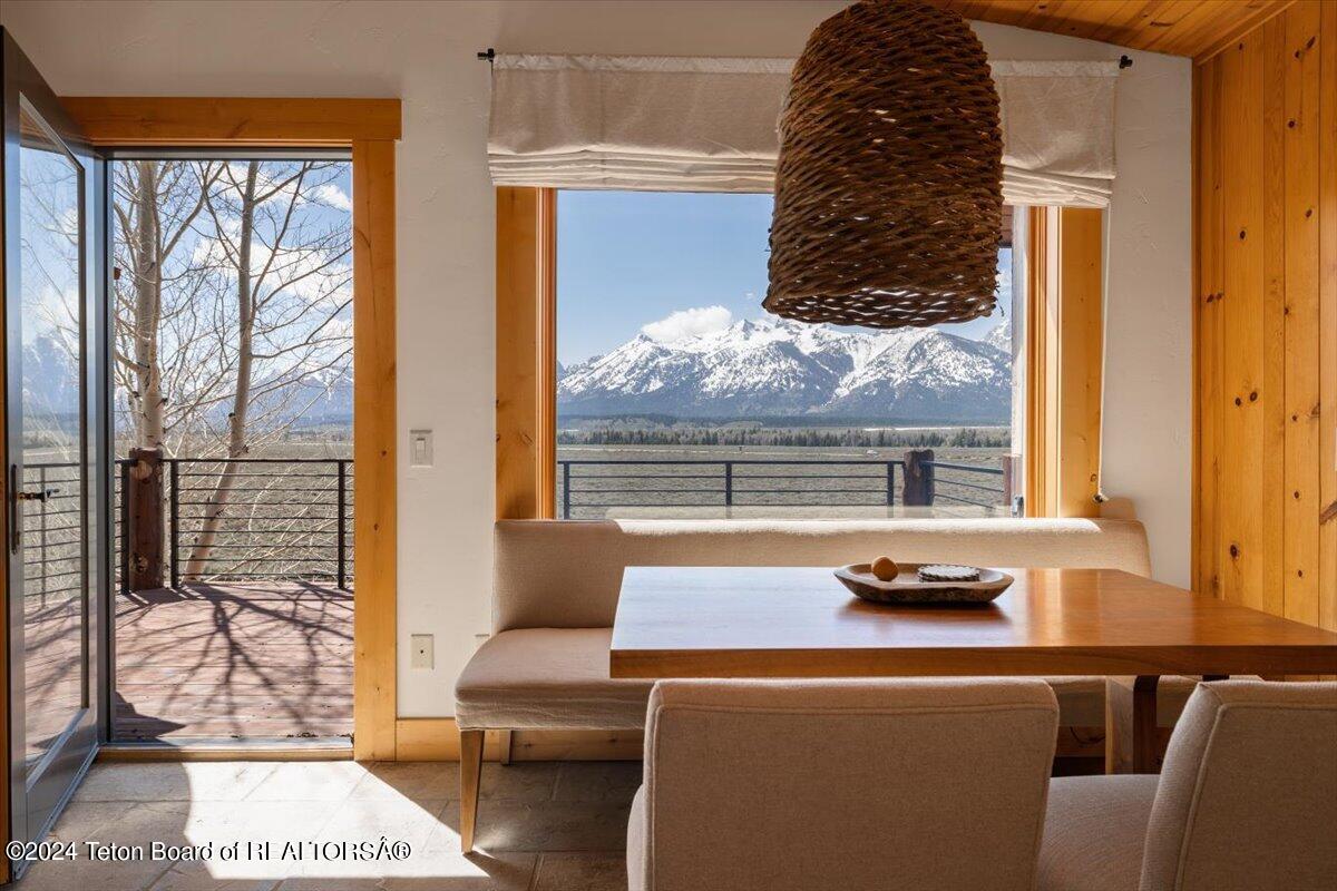 13095 N CRAIGHEAD Lane