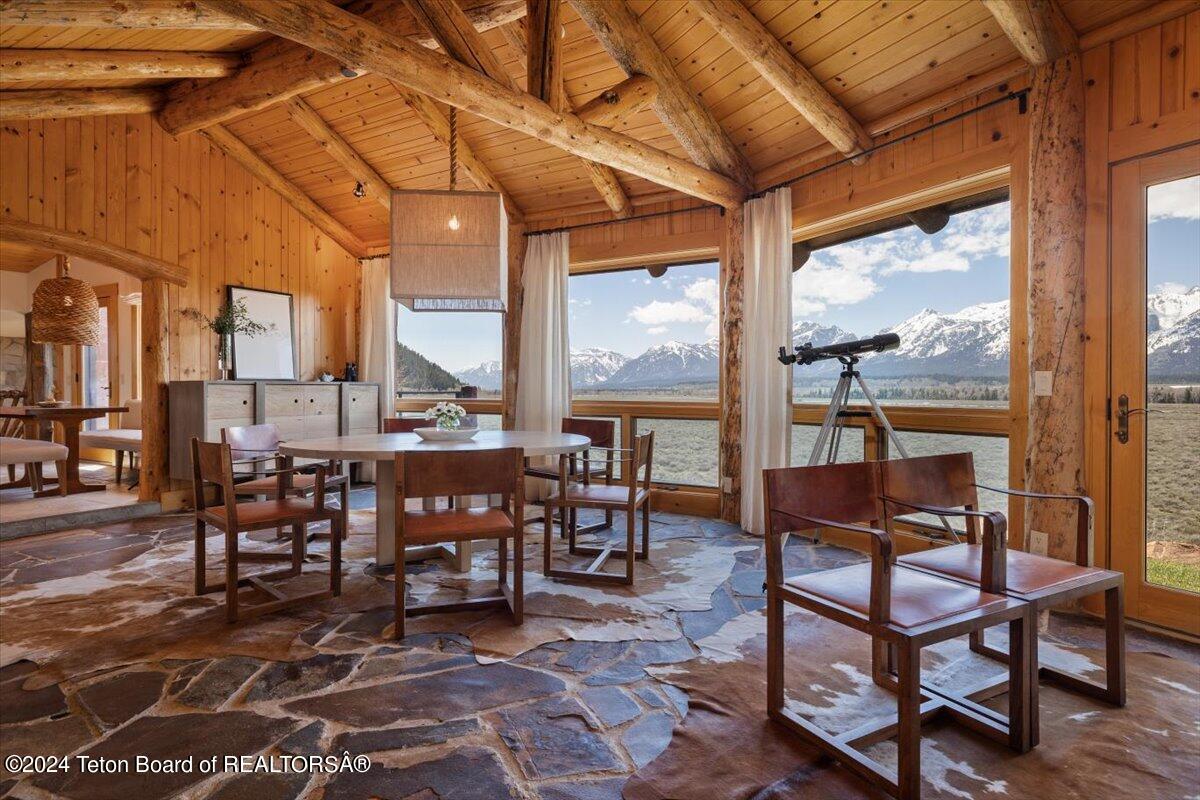 13095 N CRAIGHEAD Lane