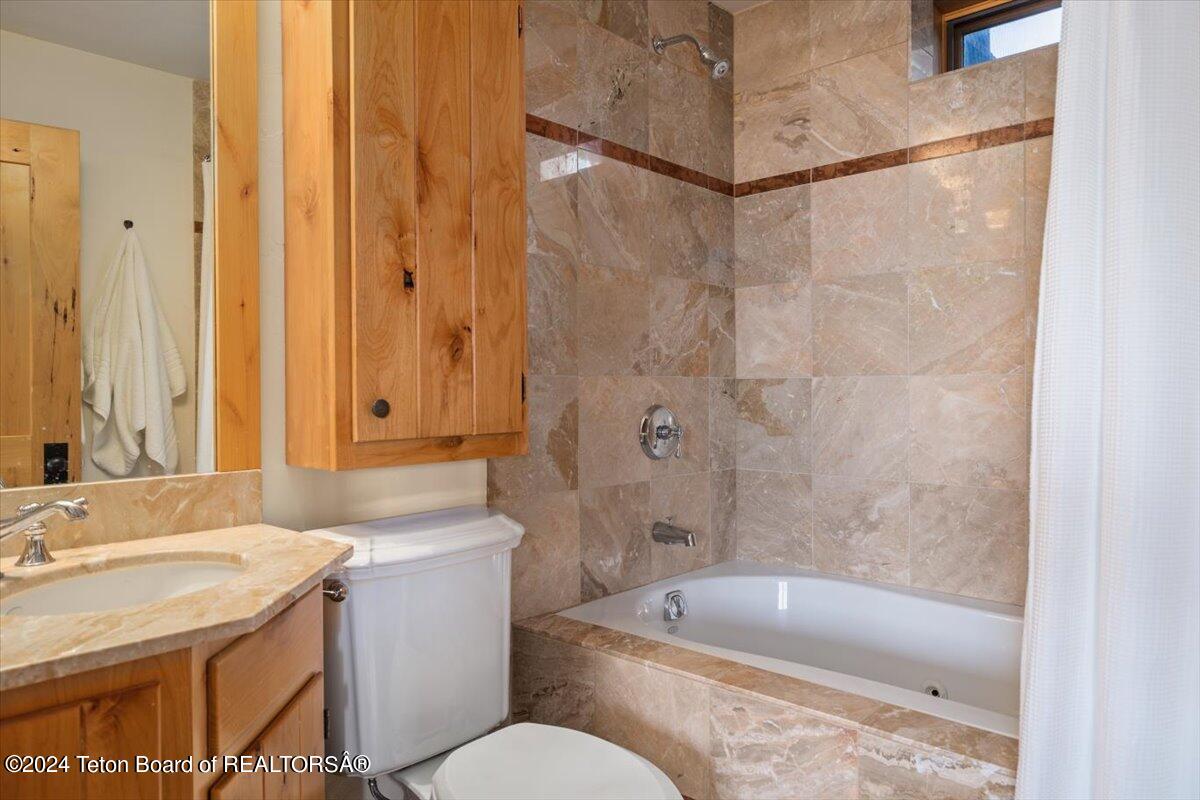 13095 N CRAIGHEAD Lane