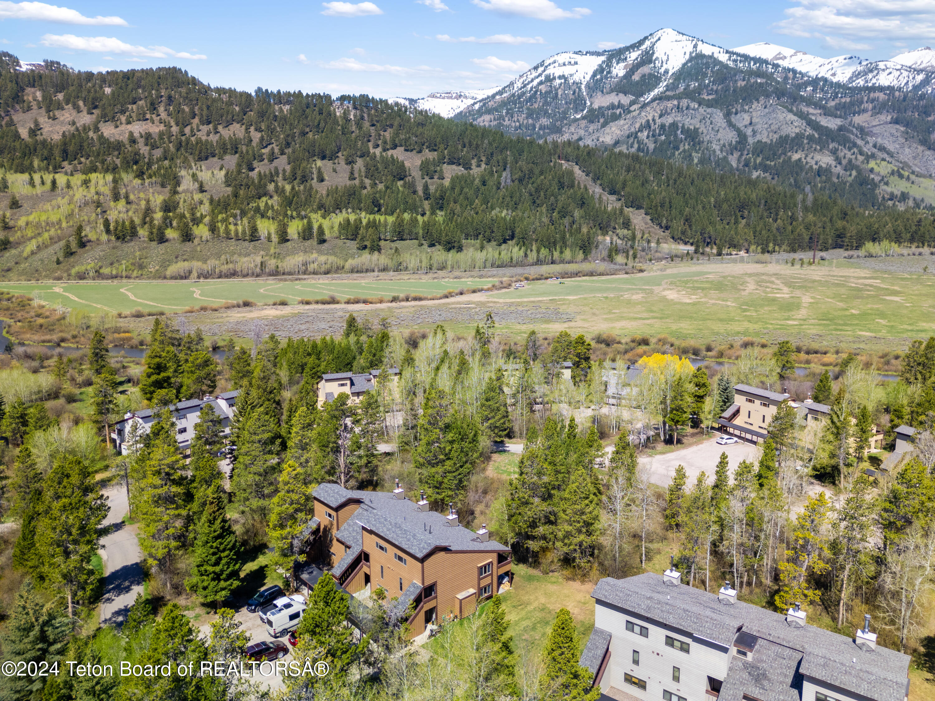 4490 BERRY Drive, 40-2-4