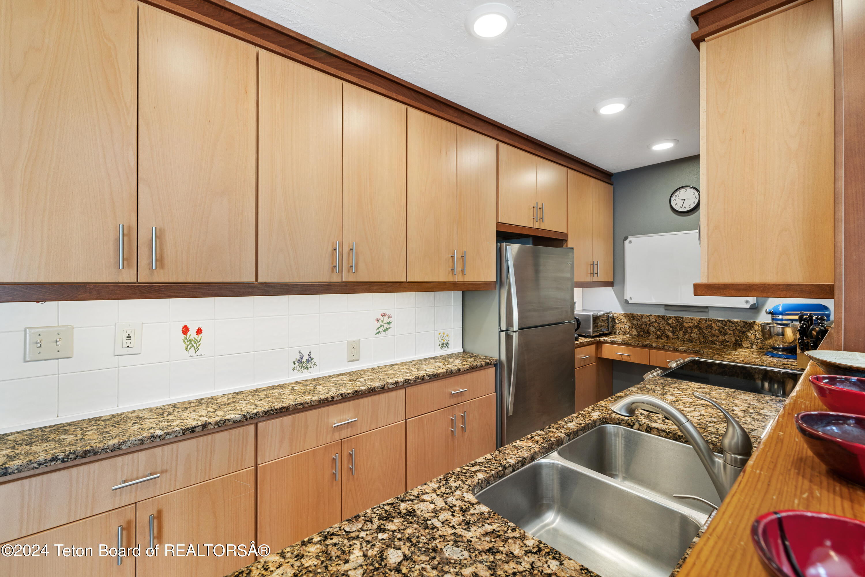 4490 BERRY Drive, 40-2-4