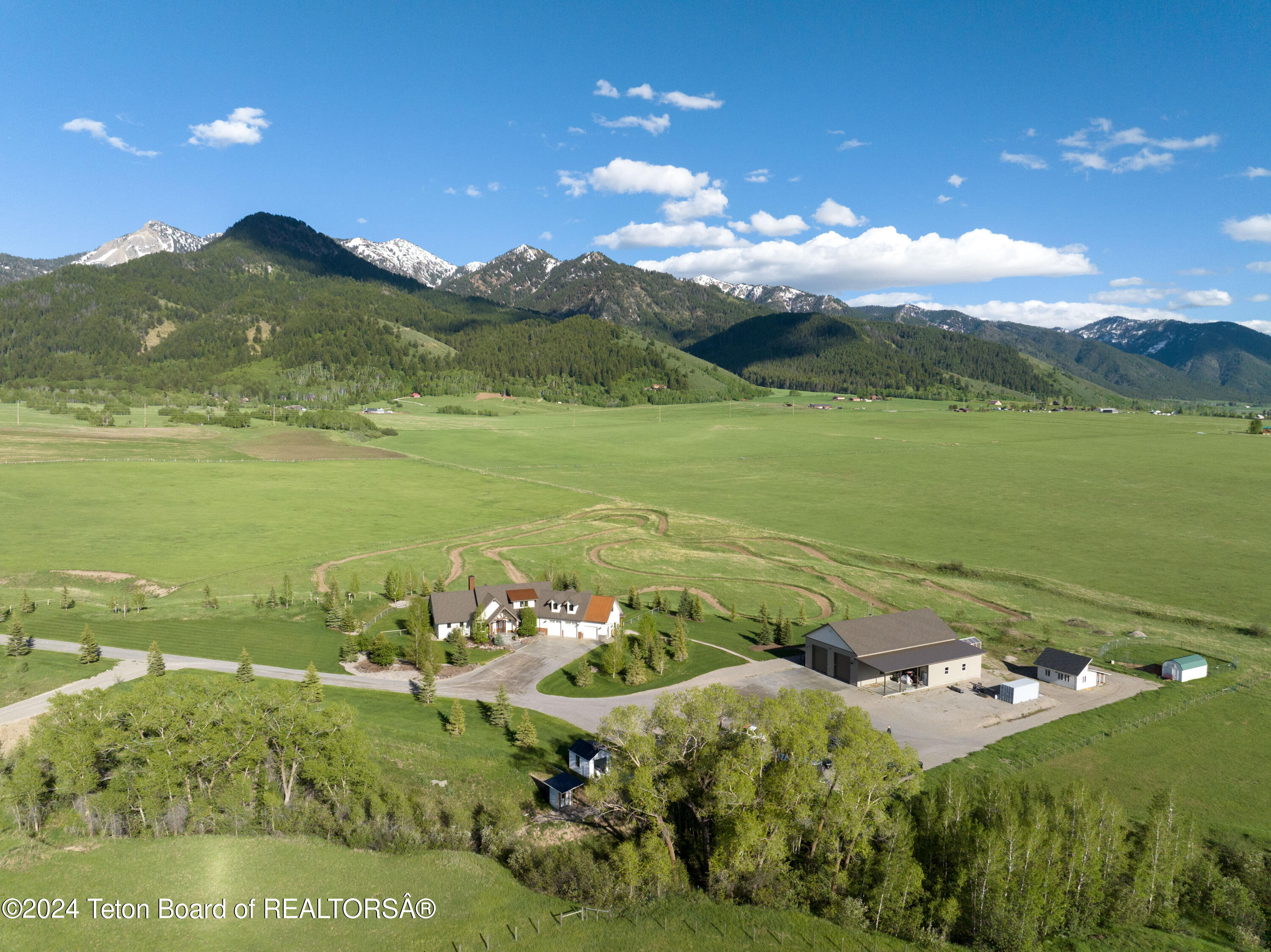 1698 COUNTY ROAD 106