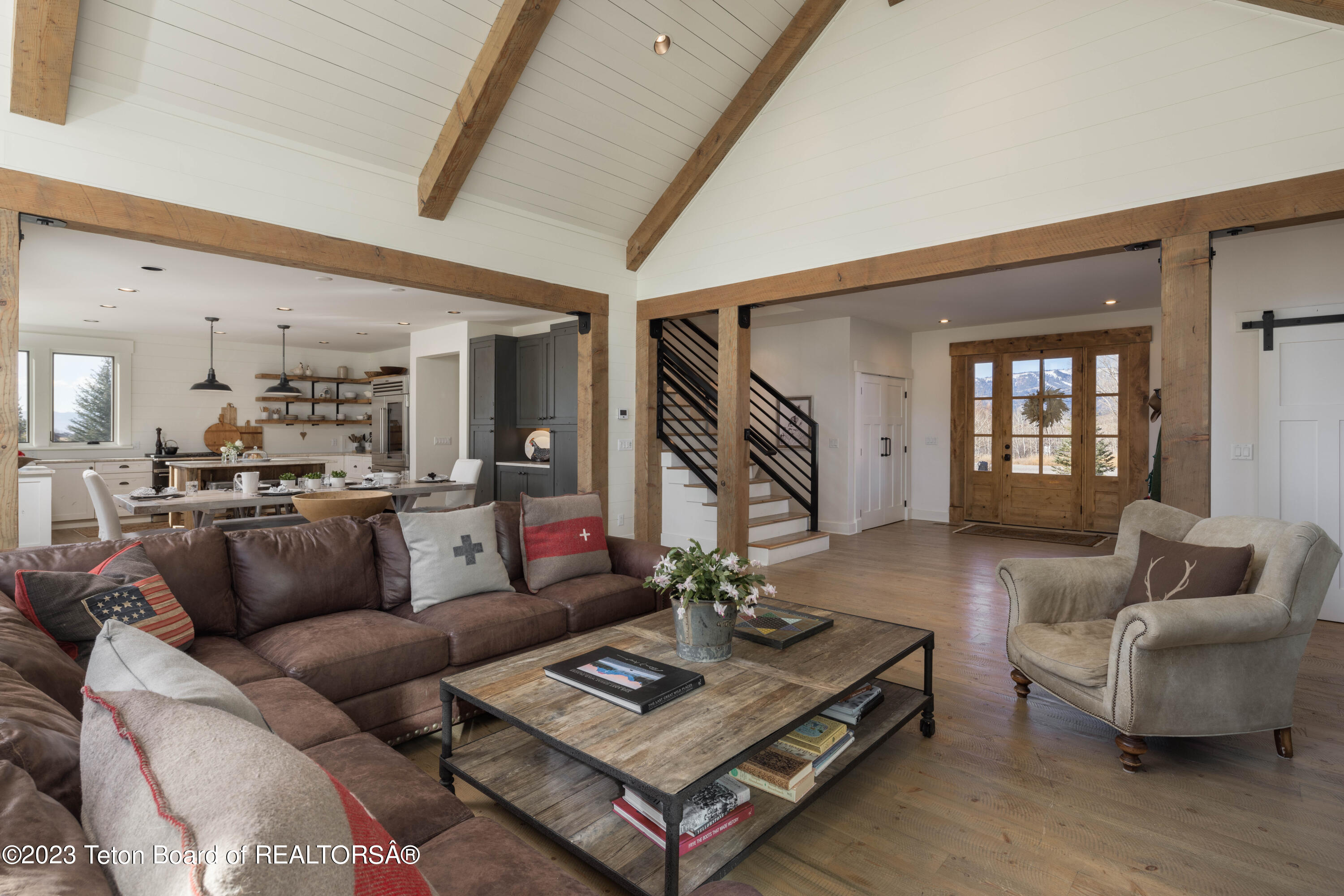 1698 COUNTY ROAD 106