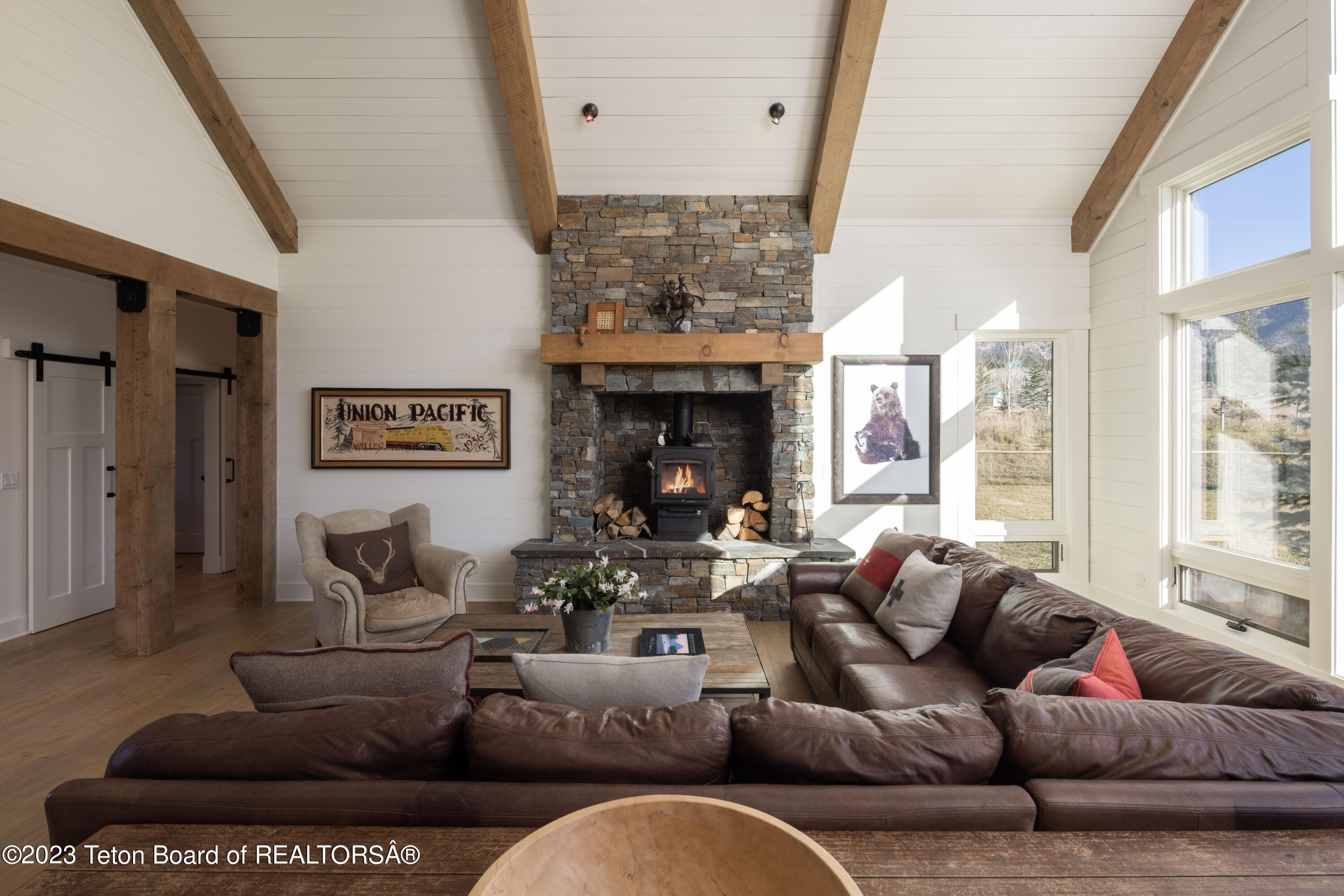 1698 COUNTY ROAD 106