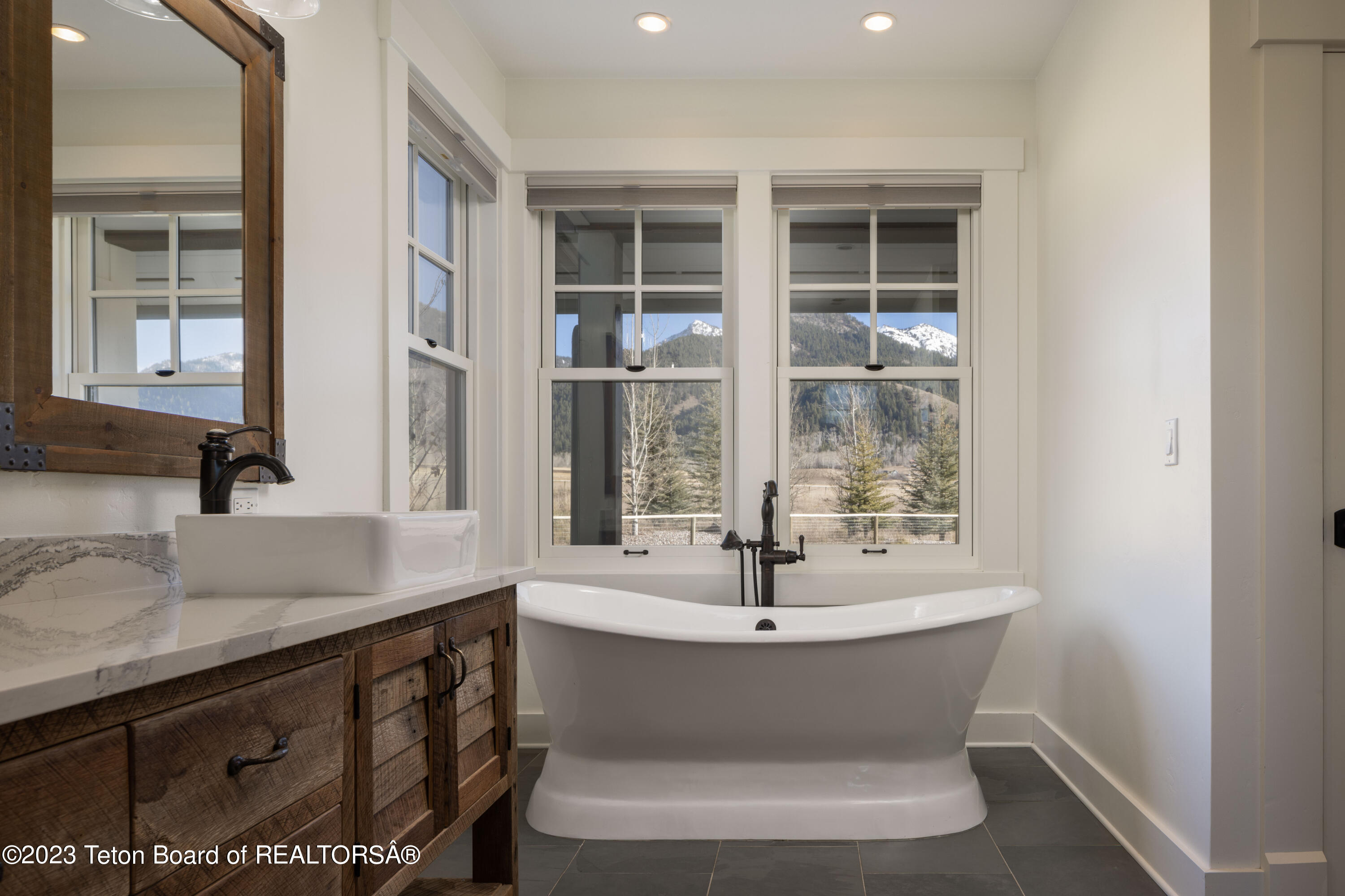 1698 COUNTY ROAD 106