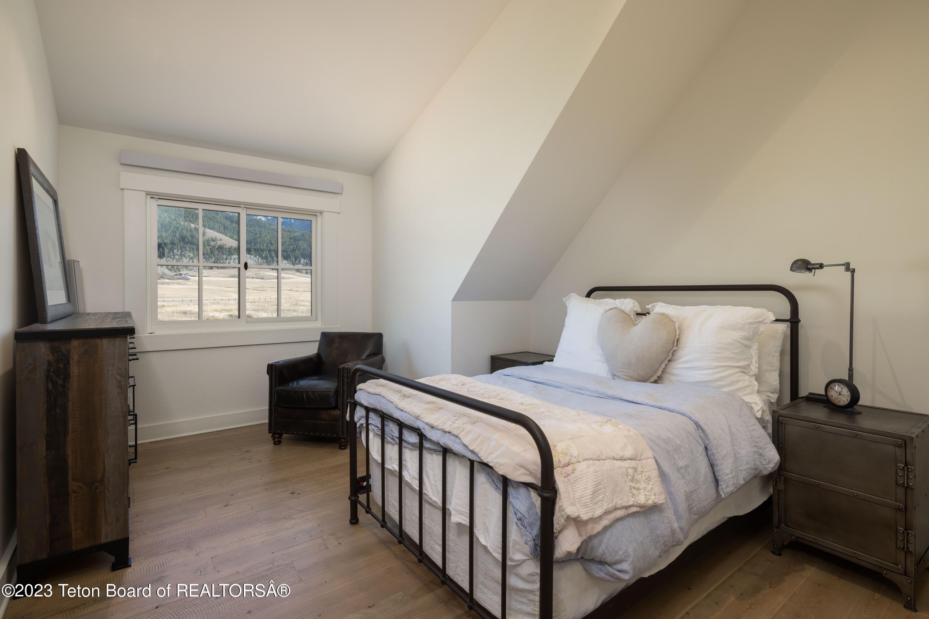 1698 COUNTY ROAD 106