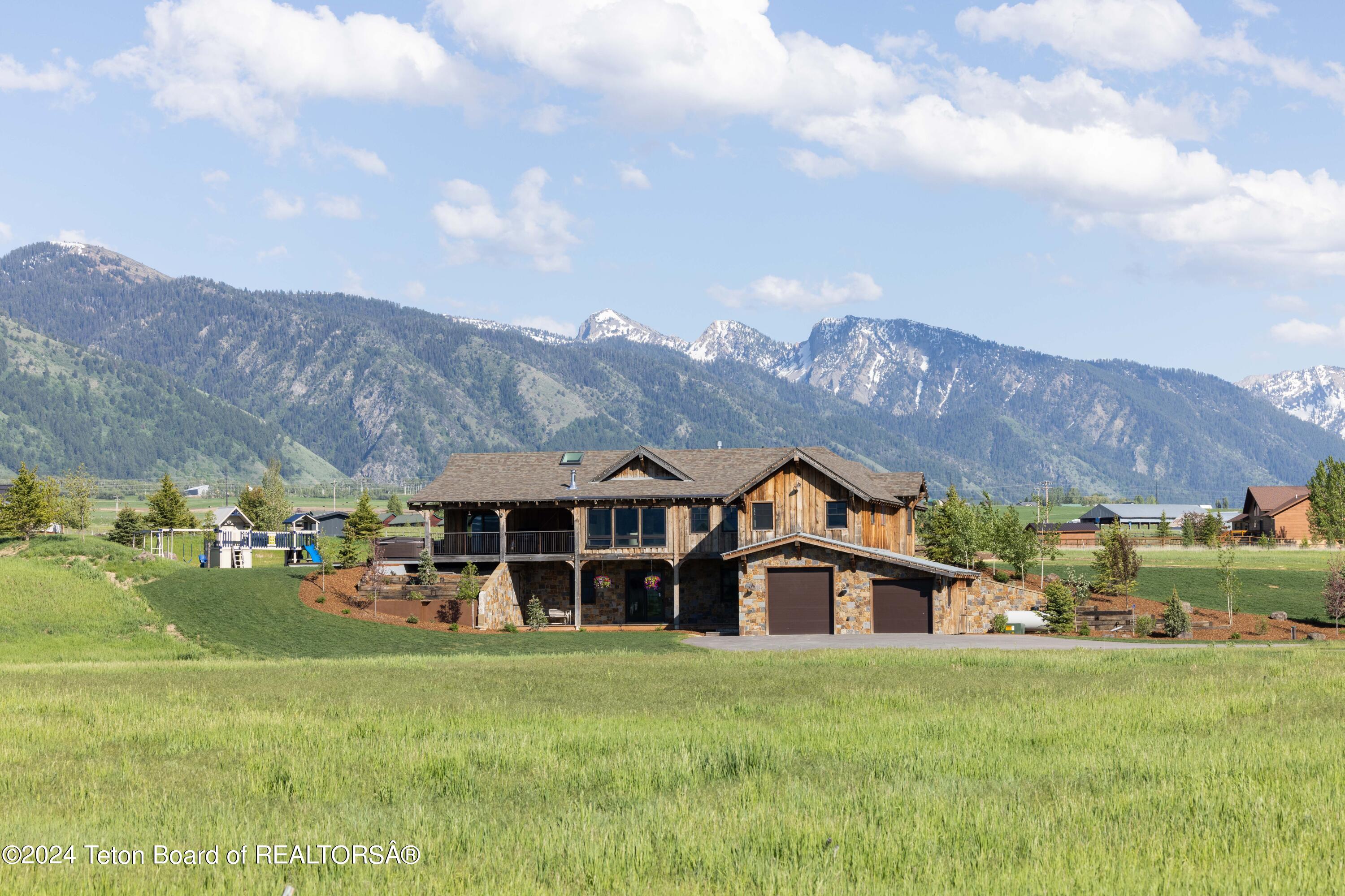 713 RIVER RANCH Loop