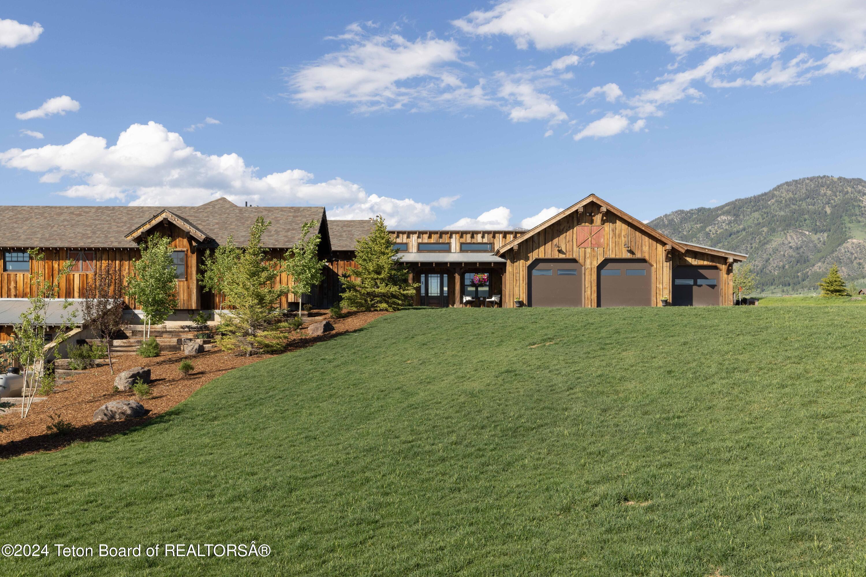 713 RIVER RANCH Loop