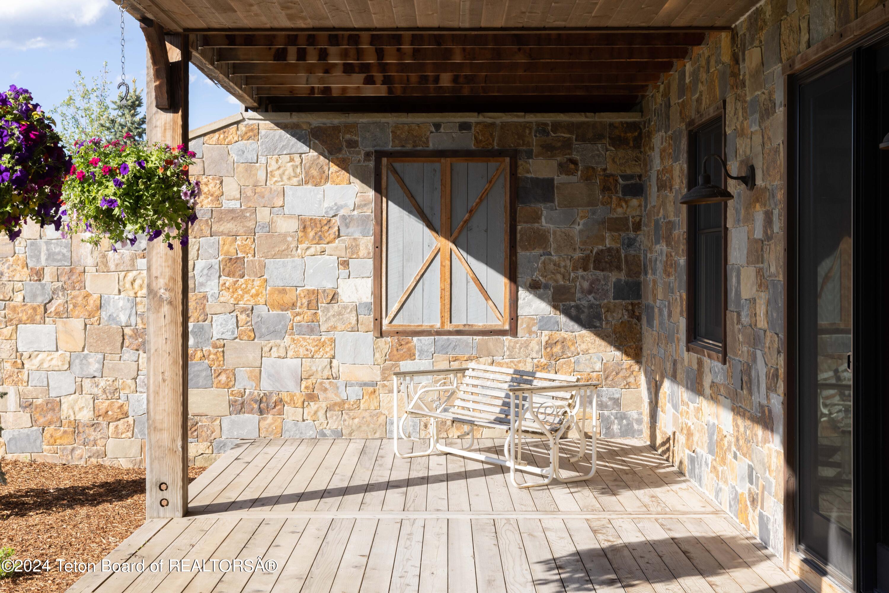 713 RIVER RANCH Loop