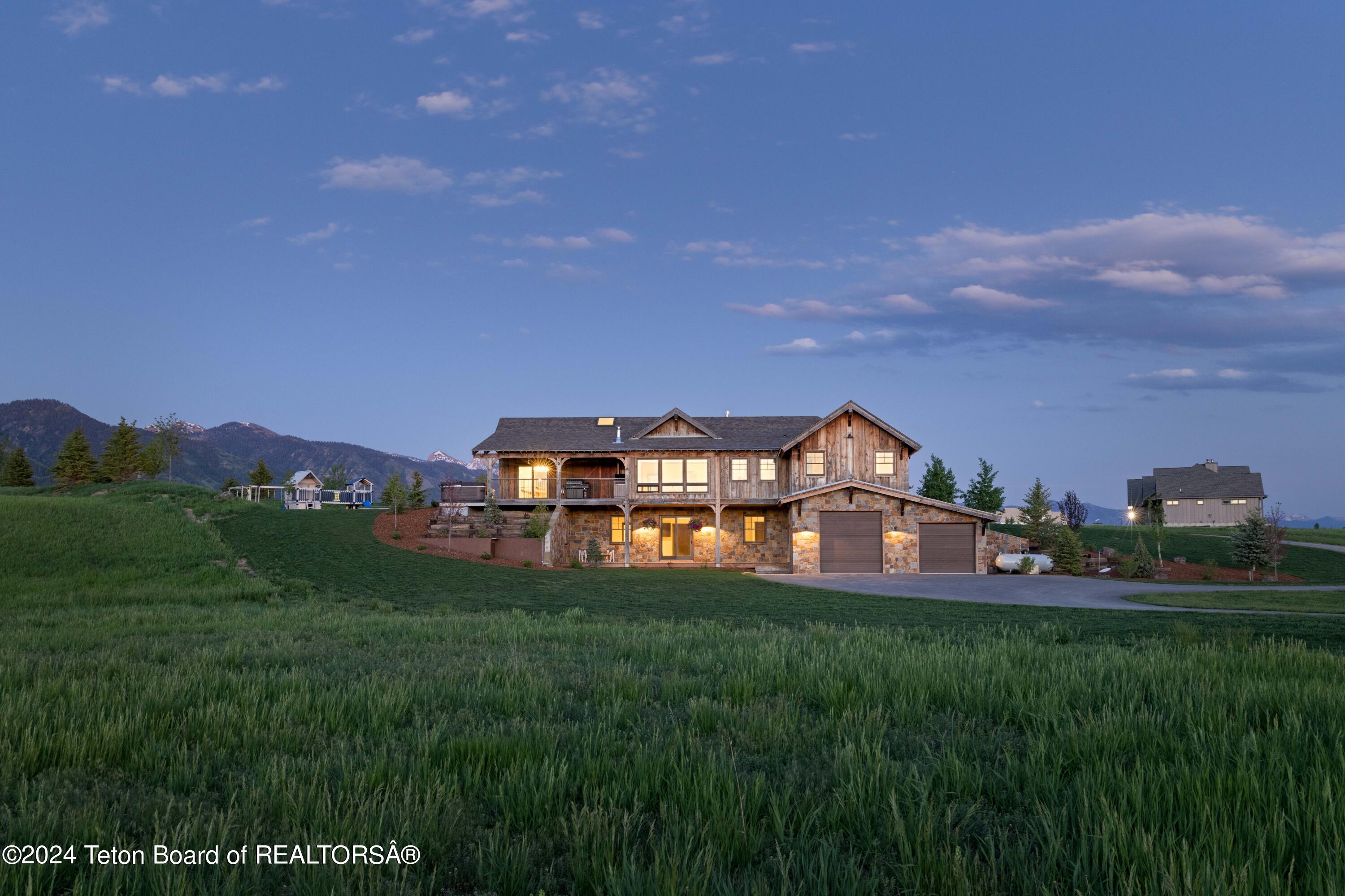 713 RIVER RANCH Loop