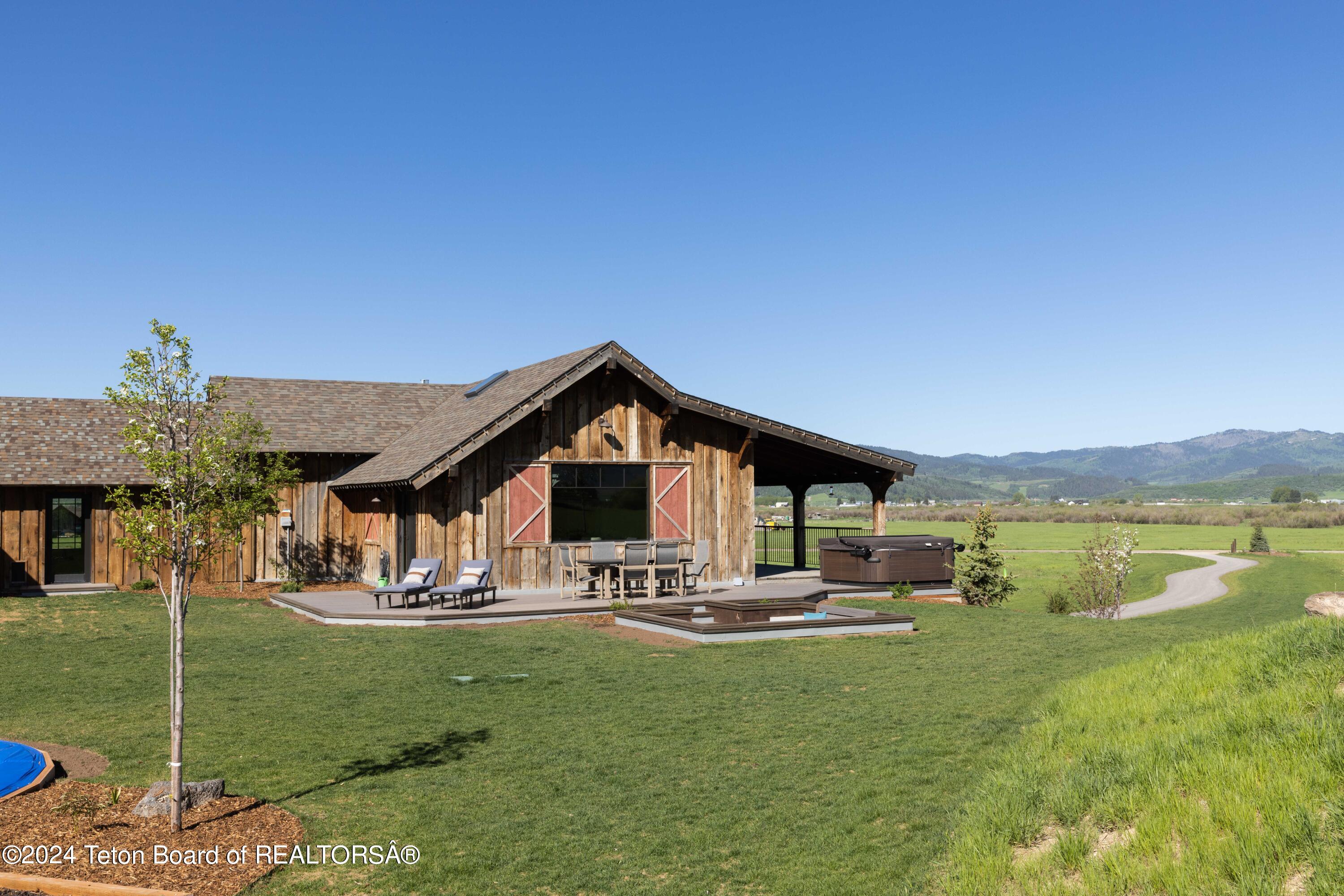 713 RIVER RANCH Loop