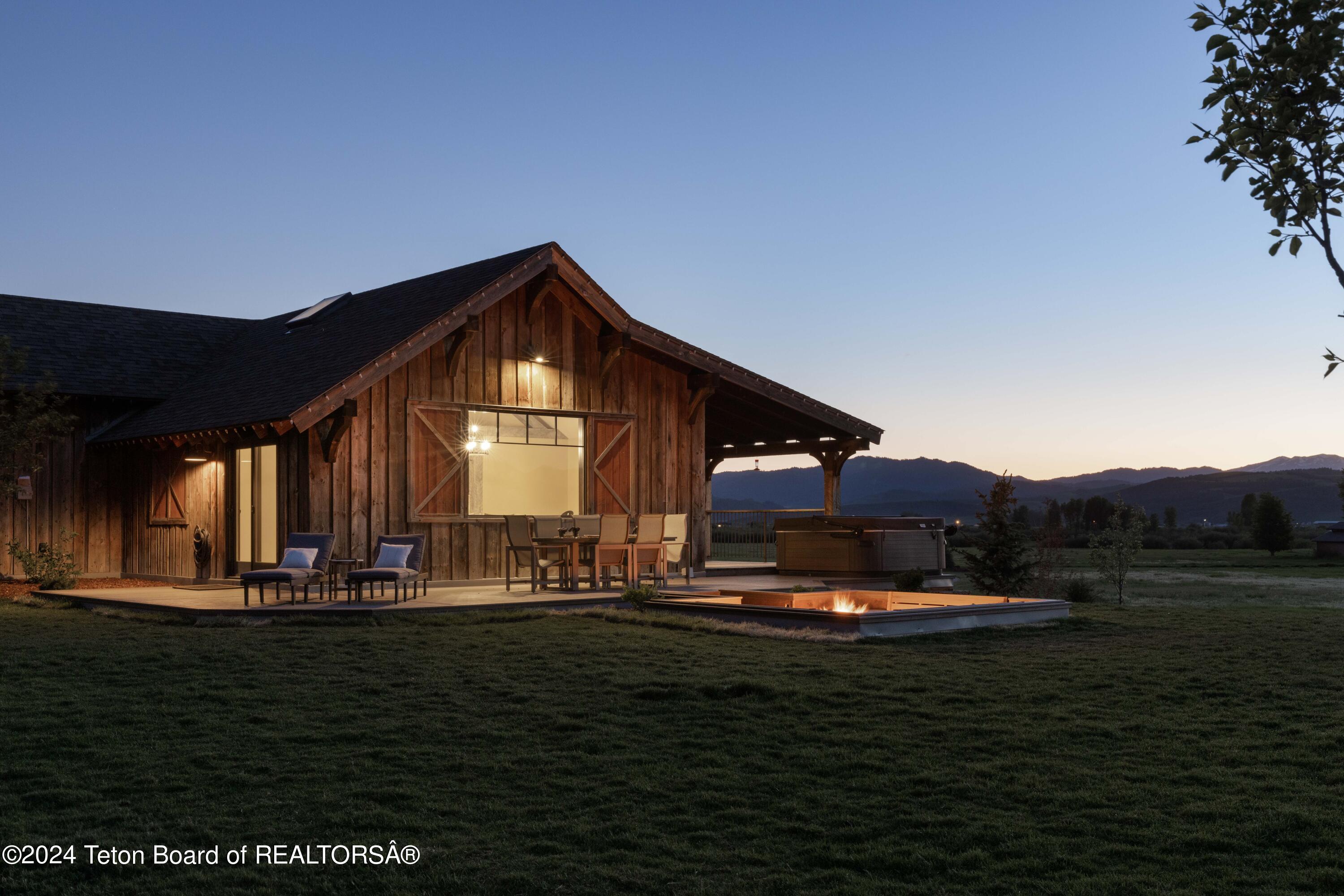 713 RIVER RANCH Loop