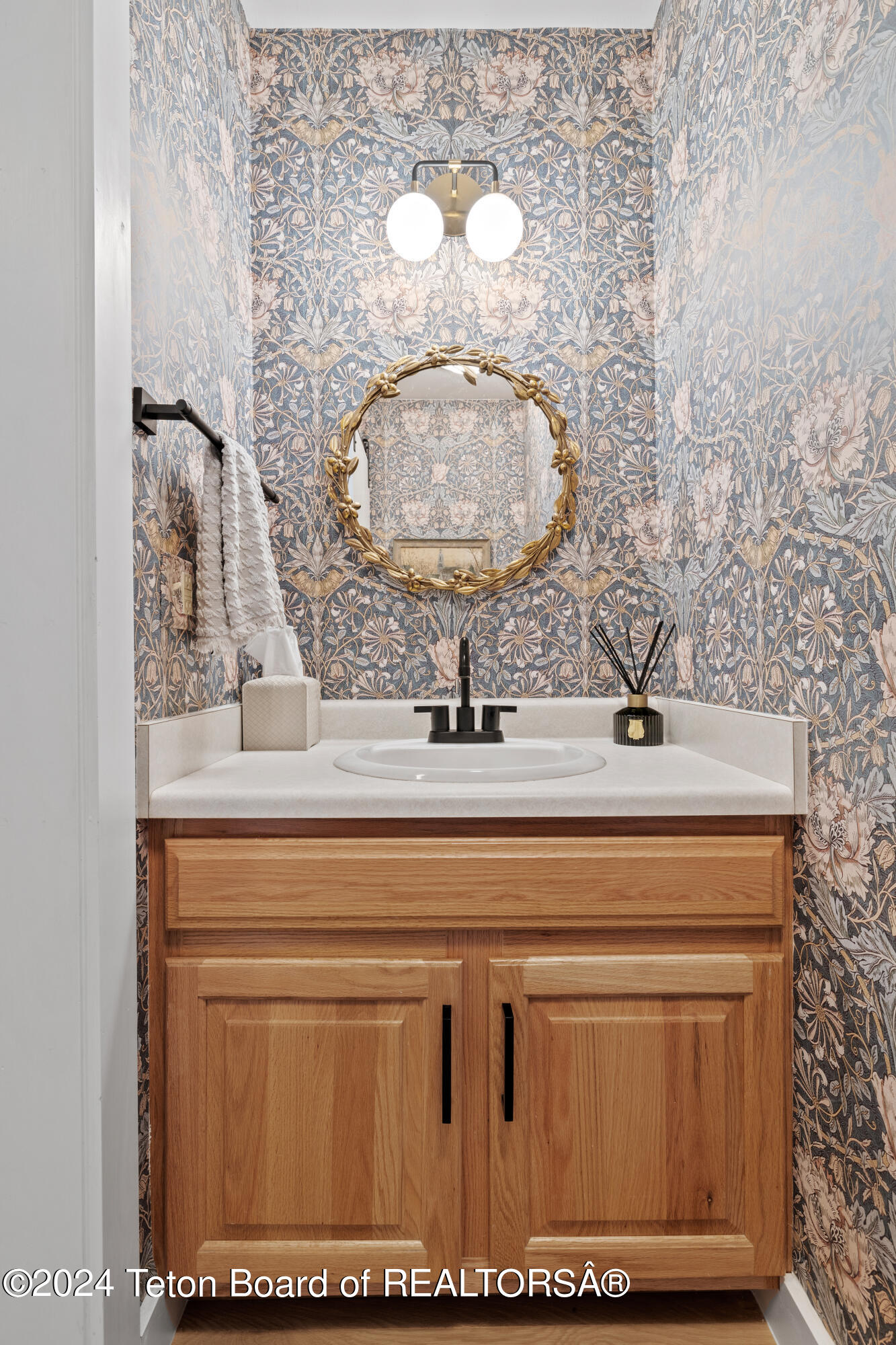 1070 ELK RUN Lane, 41